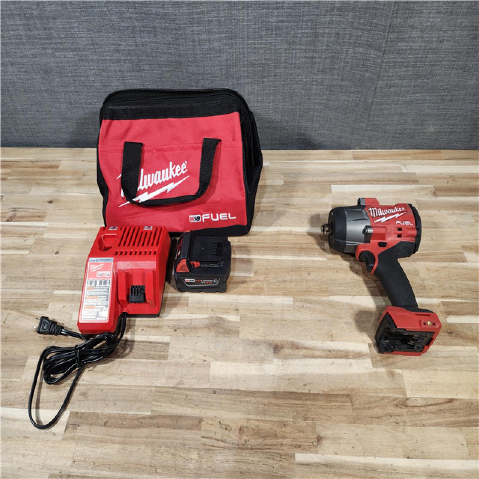 HOUSTON LOCATION - AS-IS Milwaukee FUEL 18V Lithium-Ion Brushless Cordless 1/2 in. Impact Wrench w/Friction Ring Kit