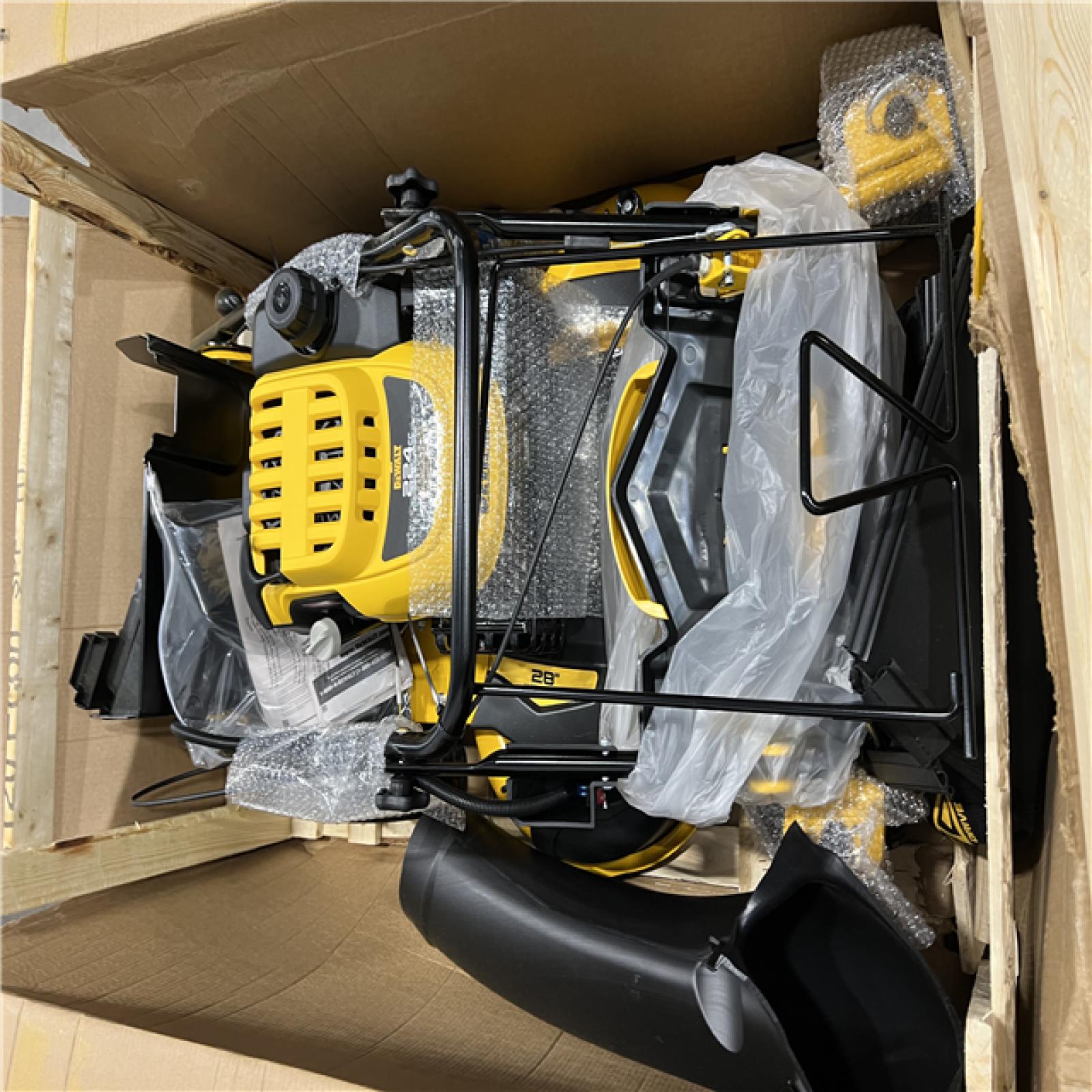 DALLAS LOCATION - DEWALT 28 in. 224cc E-GOV Engine 3-in-1 Gas RWD Self-Propelled Lawn Mower with High Rear Wheels