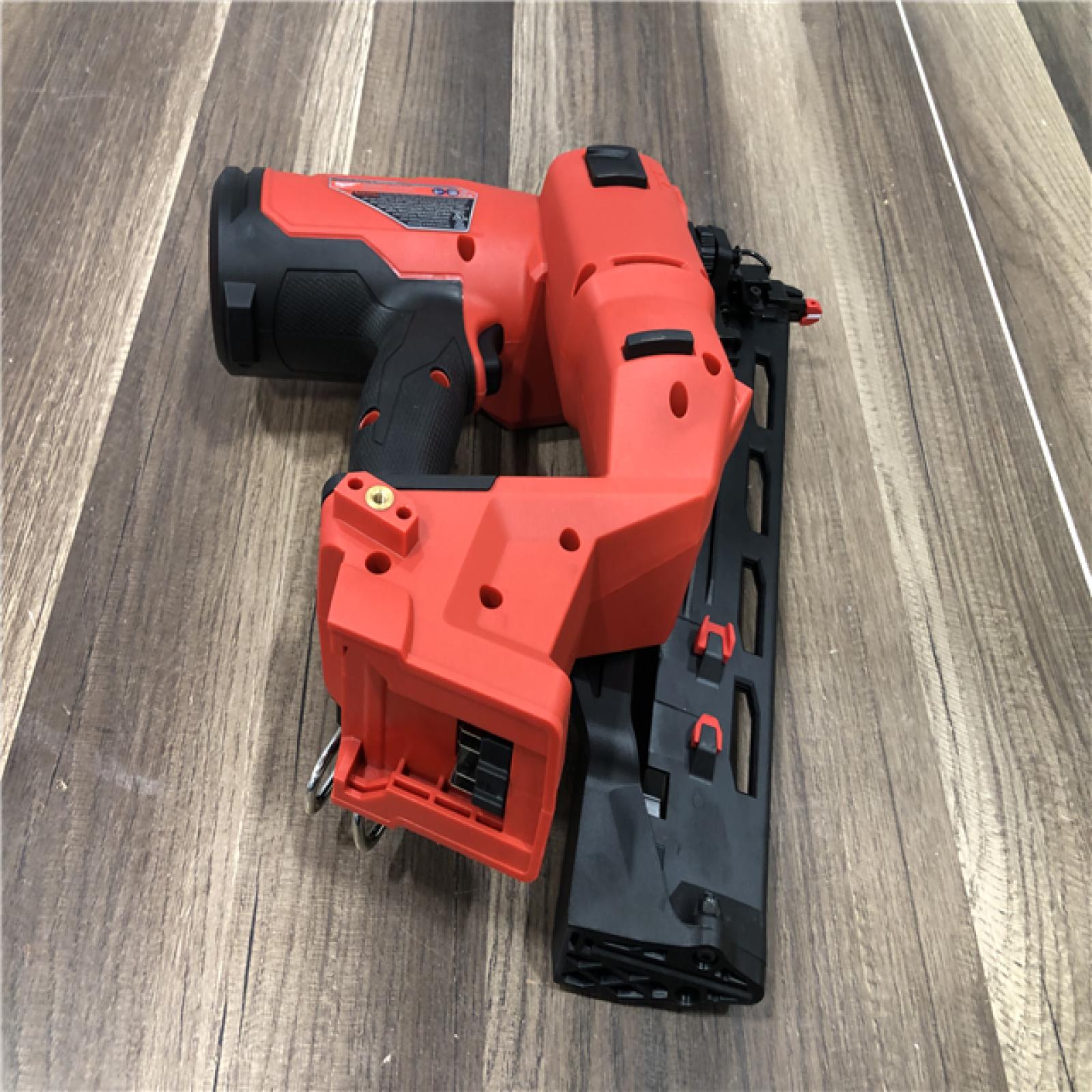 AS-IS Milwaukee  FUEL 18-Volt Lithium-Ion Brushless Cordless Gen II 16-Gauge Angled Finish Nailer (Tool-Only)