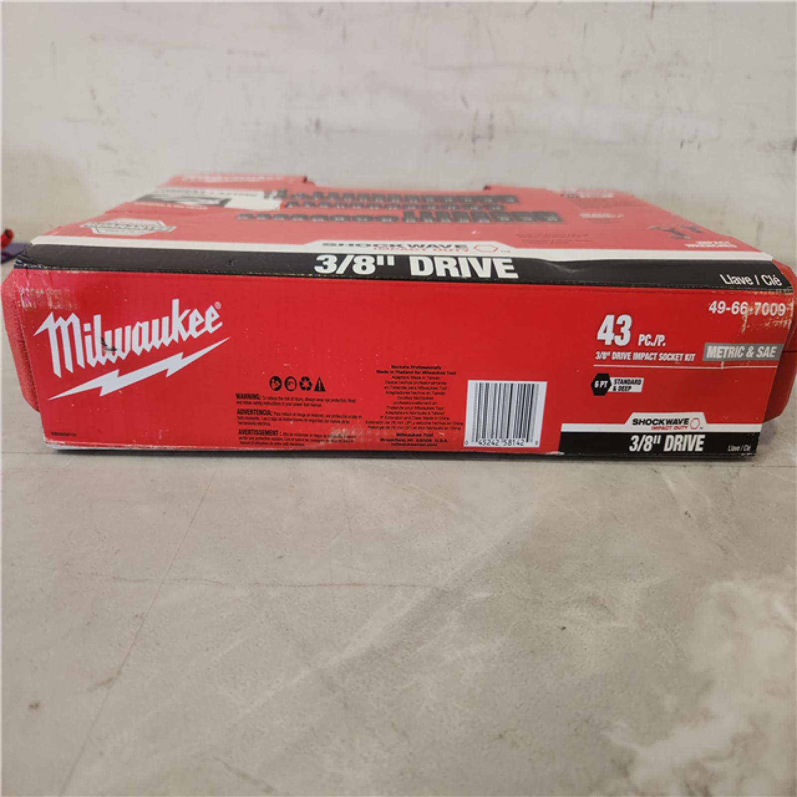 Phoenix NEW Milwaukee SHOCKWAVE 3/8 in. Drive SAE and Metric 6 Point Impact Socket Set (43-Piece) (SEALED)