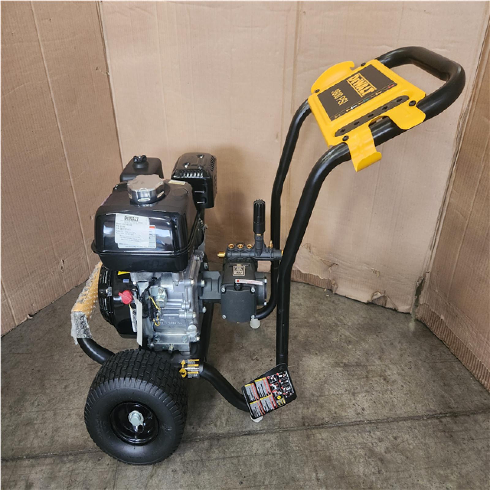 Phoenix NEW DEWALT 3600 PSI 2.5 GPM Gas Pressure Washer with Honda GX200 Engine, Heavy-Duty Commercial Cold Water Power Cleaner