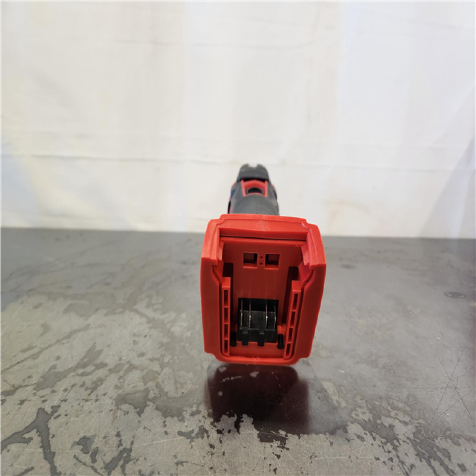 AS-IS- Milwaukee 18V Lithium-Ion Cordless Oscillating Multi-Tool Kit