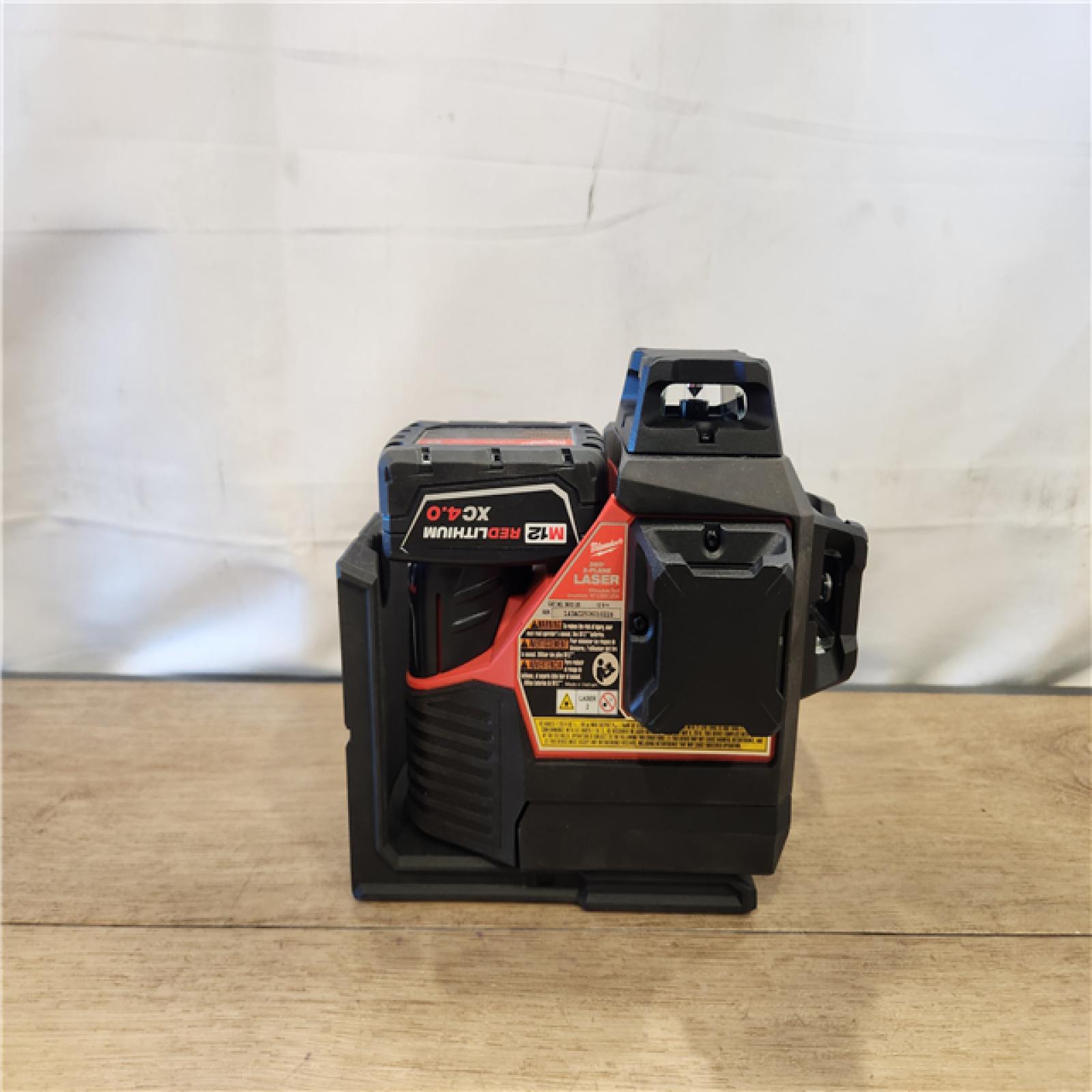 AS-IS- Milwaukee-M12 Green Beam Laser 360° 3-Plane Kit