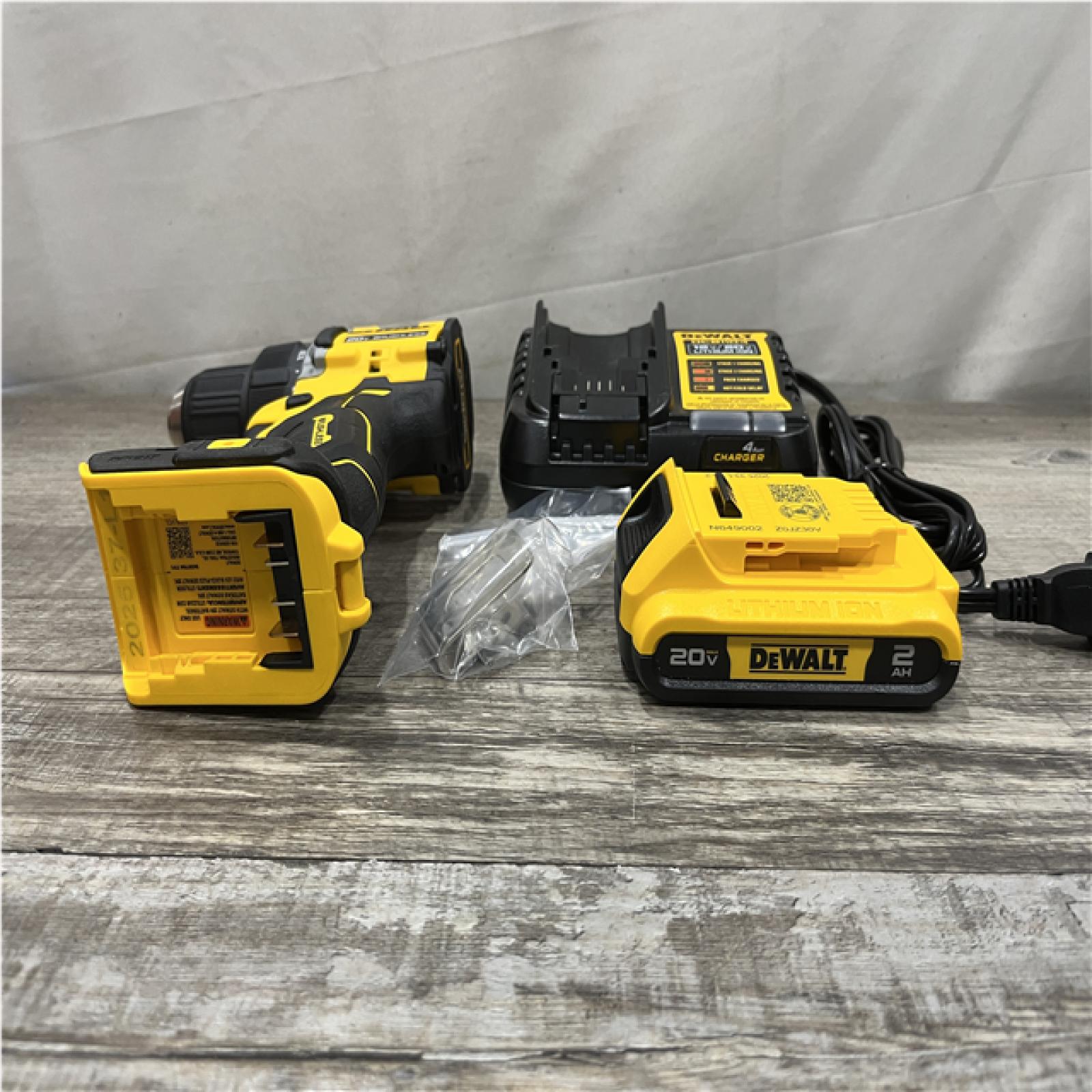 AS-IS DEWALT Atomic 20V Lithium-Ion Cordless Compact 1/2 in. Drill/Driver Kit
