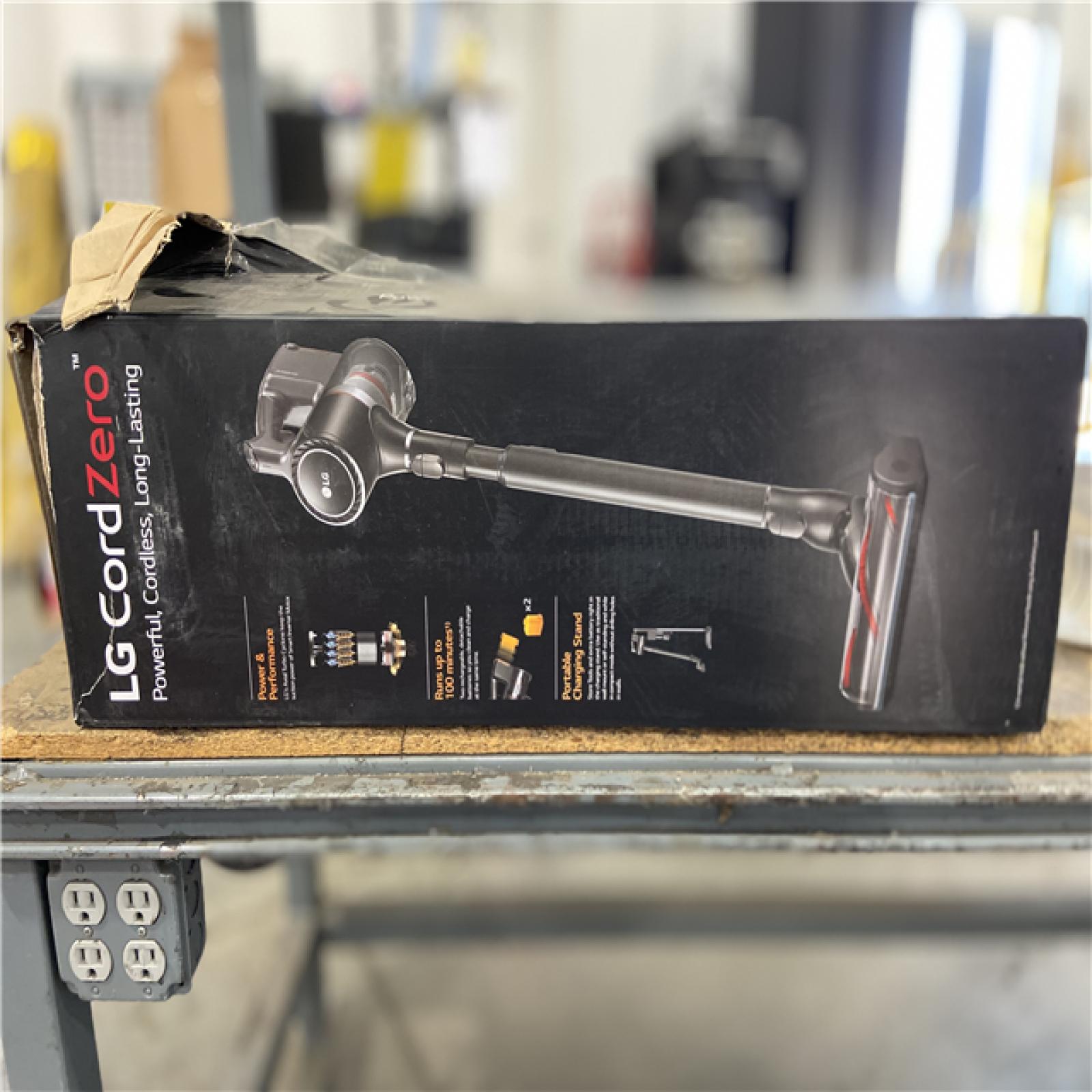 DALLAS LOCATION - LG CordZero Bagless Cordless Stick Vacuum W/Charge Stand