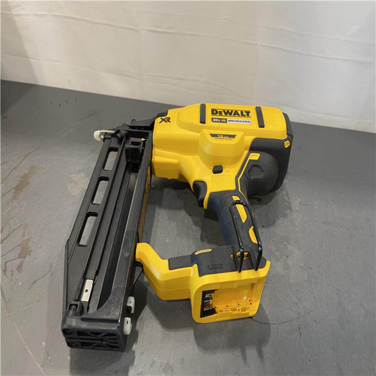 AS-IS - DEWALT 20V MAX XR 16-Gauge Lithium-Ion Cordless Finish Nailer
