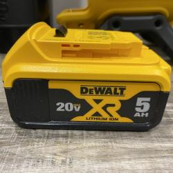 AS-IS DEWALT 20V MAX* XR Brushless Cordless Handheld Blower Kit