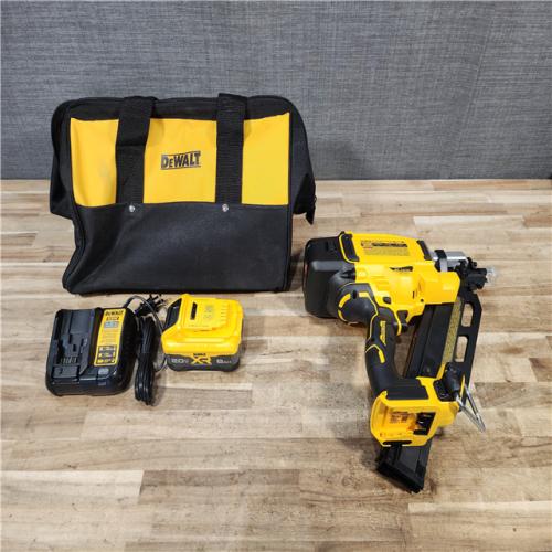 HOUSTON LOCATION - AS - IS DEWALT 20-Volt 30° Cordless Framing Nailer Kit