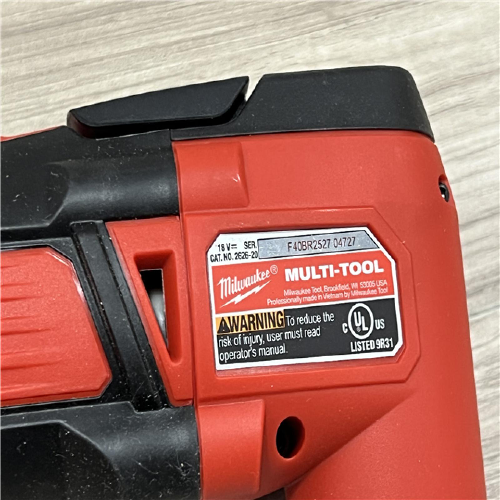 AS-IS Milwaukee 18V Lithium-Ion Cordless Oscillating Multi-Tool (Tool-Only)