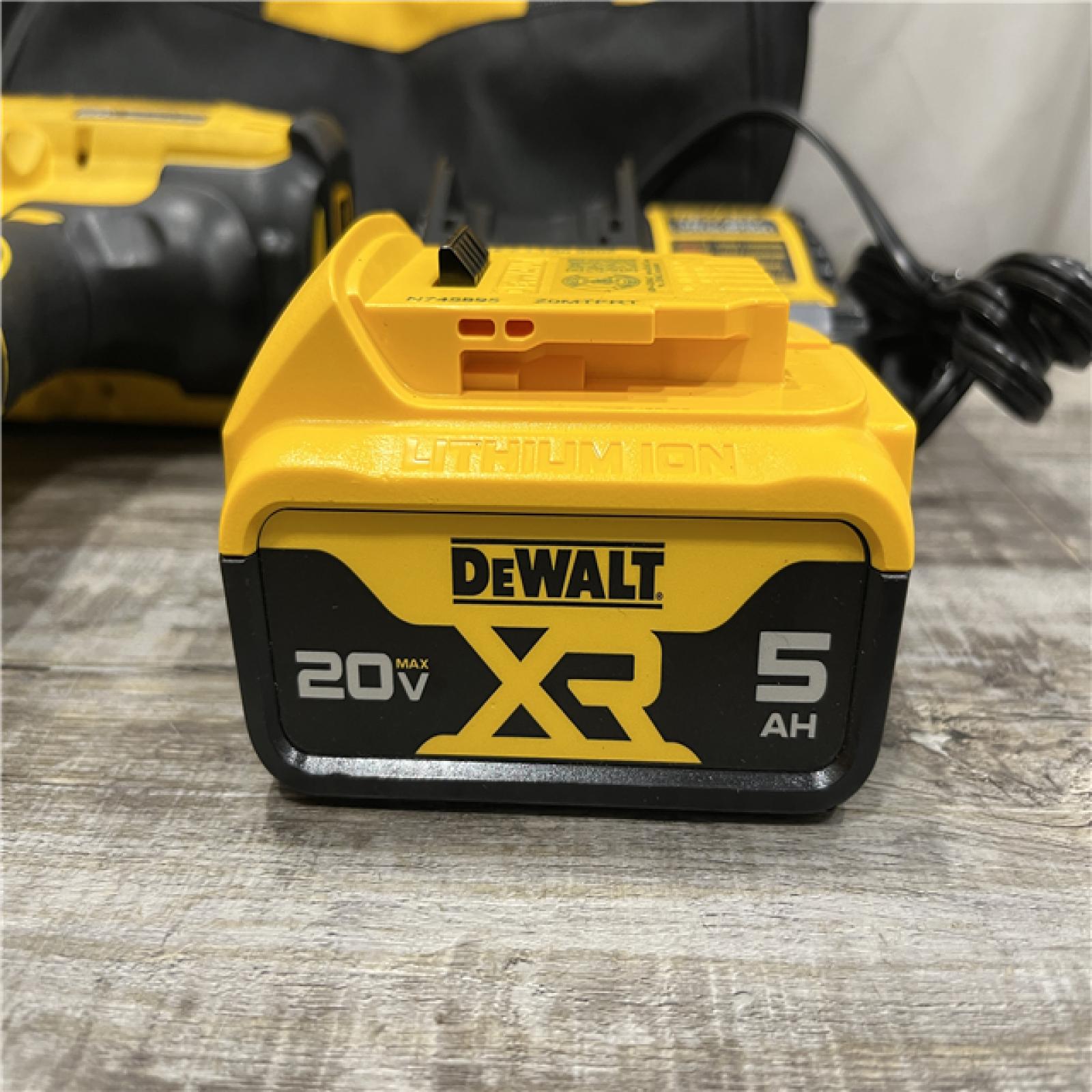 AS-IS DEWALT 20V MAX Lithium-Ion Cordless 1/2 in. Impact Wrench Kit