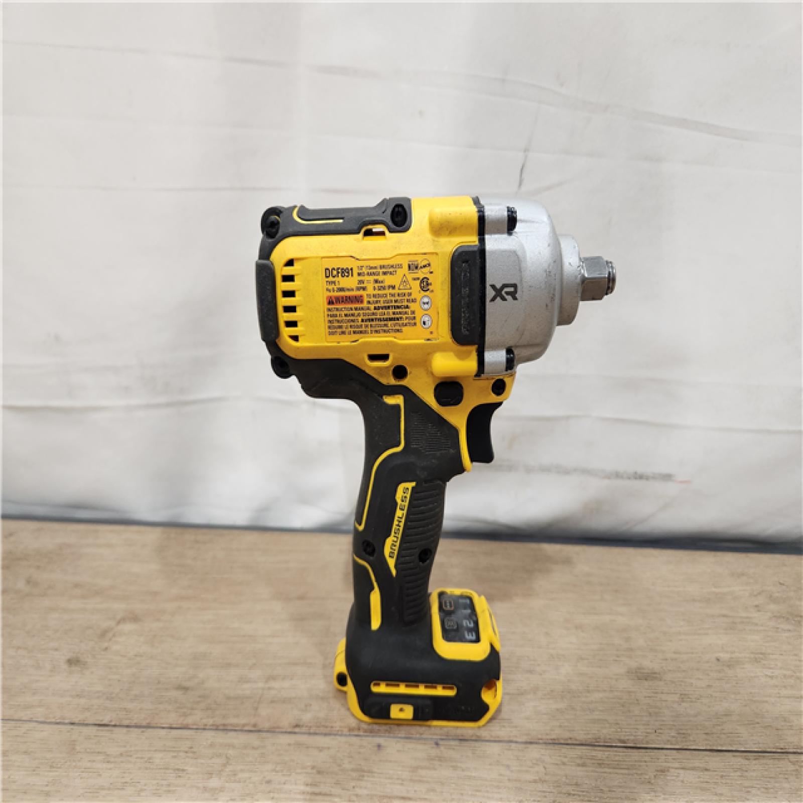 AS-IS- DEWALT 20V MAX XR Cordless 1/2 in. Impact Wrench (Tool Only)