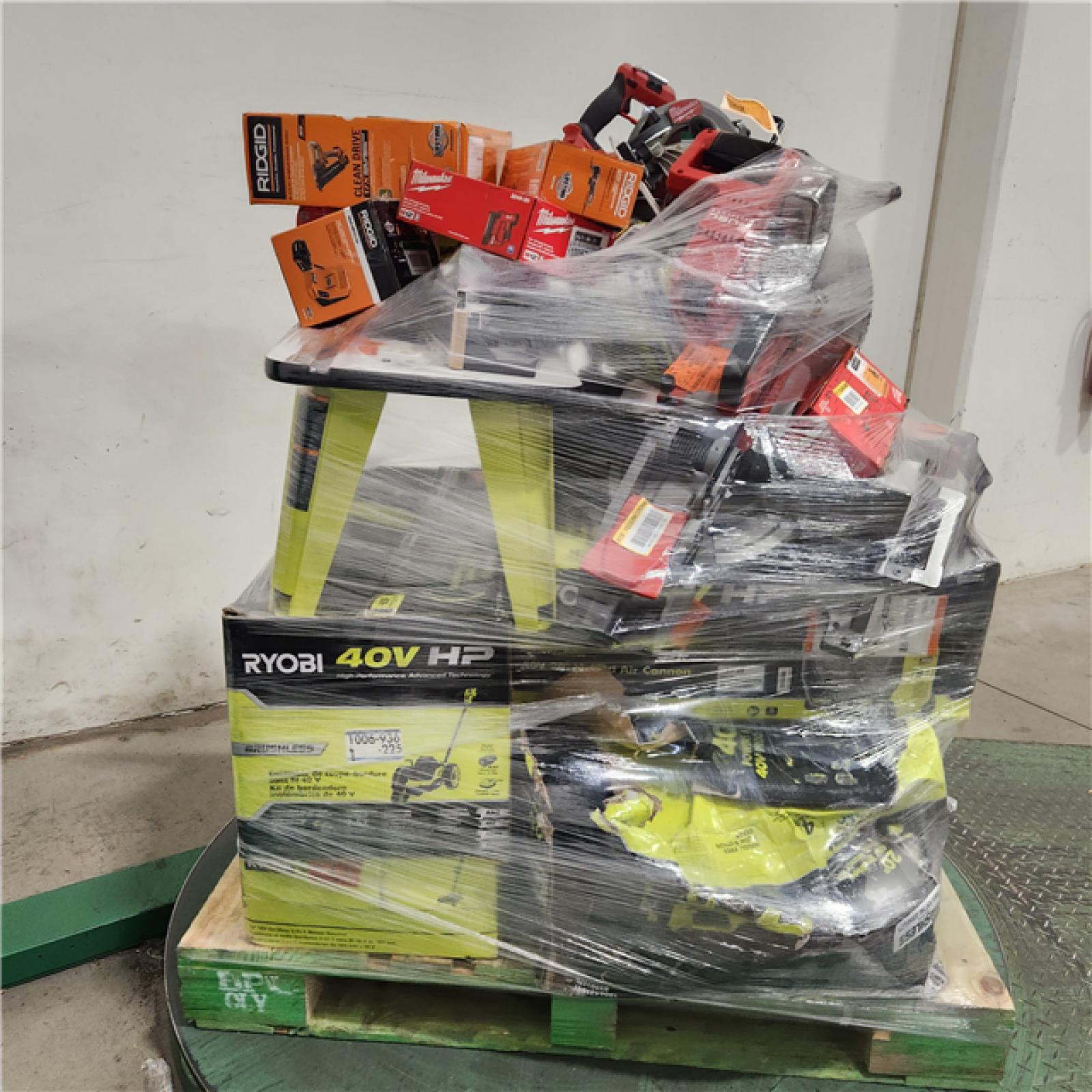 Dallas Location - As-Is Tool Pallet