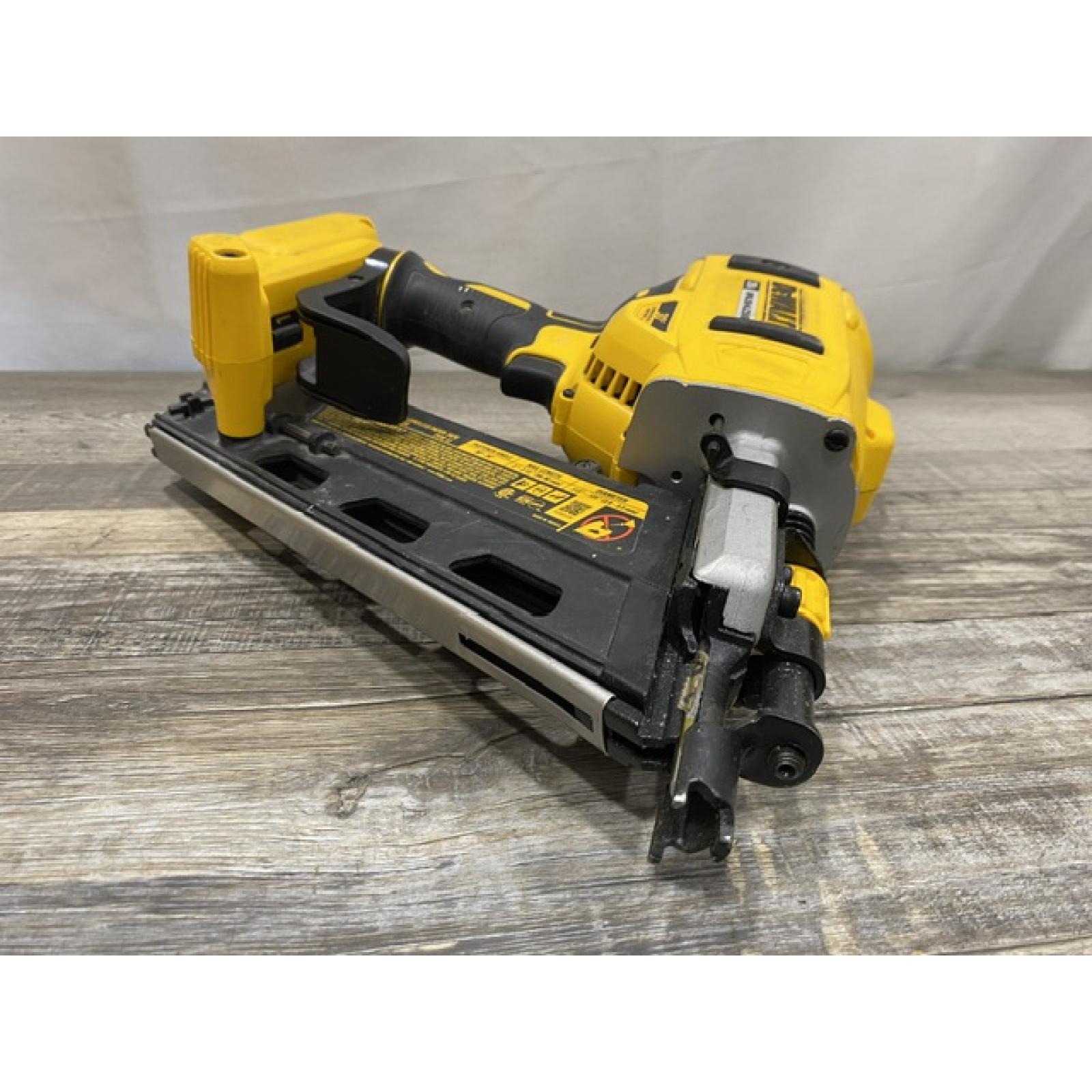 AS-IS DEWALT 20V MAX Brushless Li-Ion Framing Nailer (Tool Only)