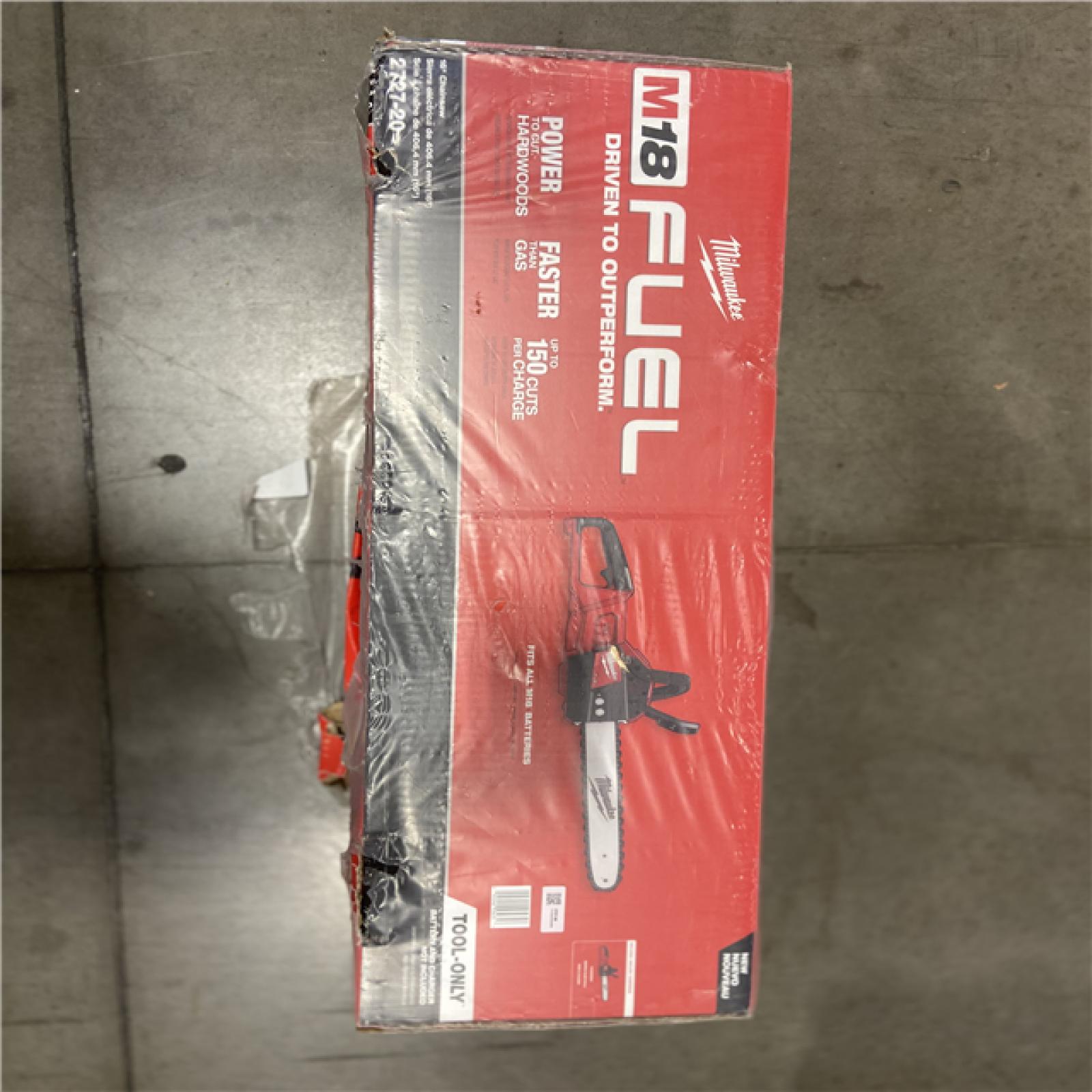 NEW! - Milwaukee M18 FUEL 16 in. 18V Lithium-Ion Brushless Battery Chainsaw (Tool-Only)