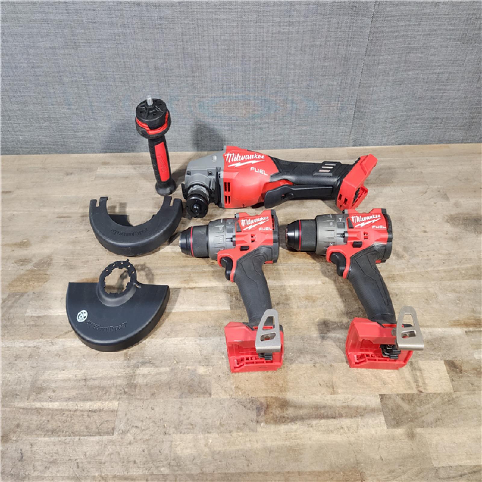 HOUSTON LOCATION - AS-IS MILWAUKEE 3 TOOL COMBO