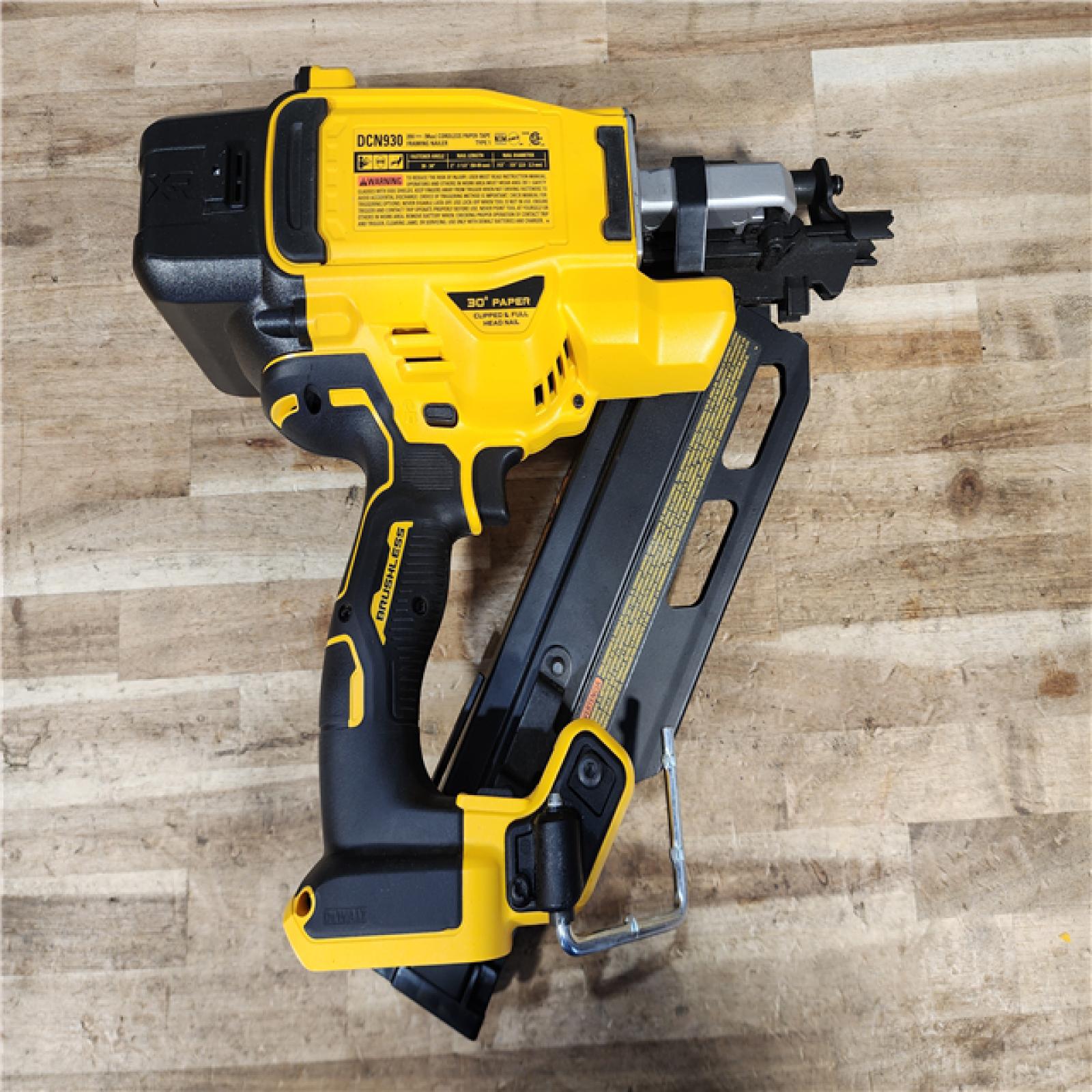 HOUSTON LOCATION - AS-IS (APPEARS LIKE NEW) DEWALT 20V 30 Degree Cordless Framing Nailer (Tool-Only)