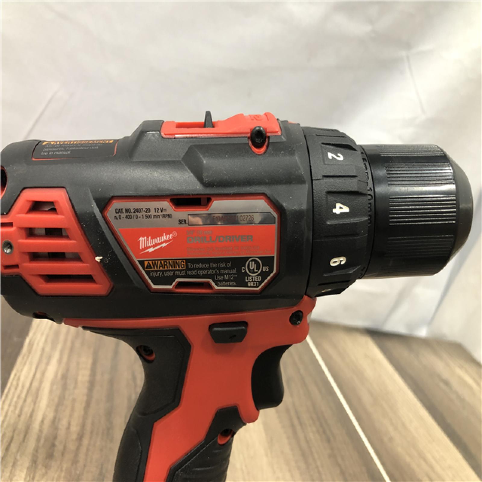 AS-IS Milwaukee 12V Lithium-Ion Cordless Drill Driver/Impact Driver Combo Kit