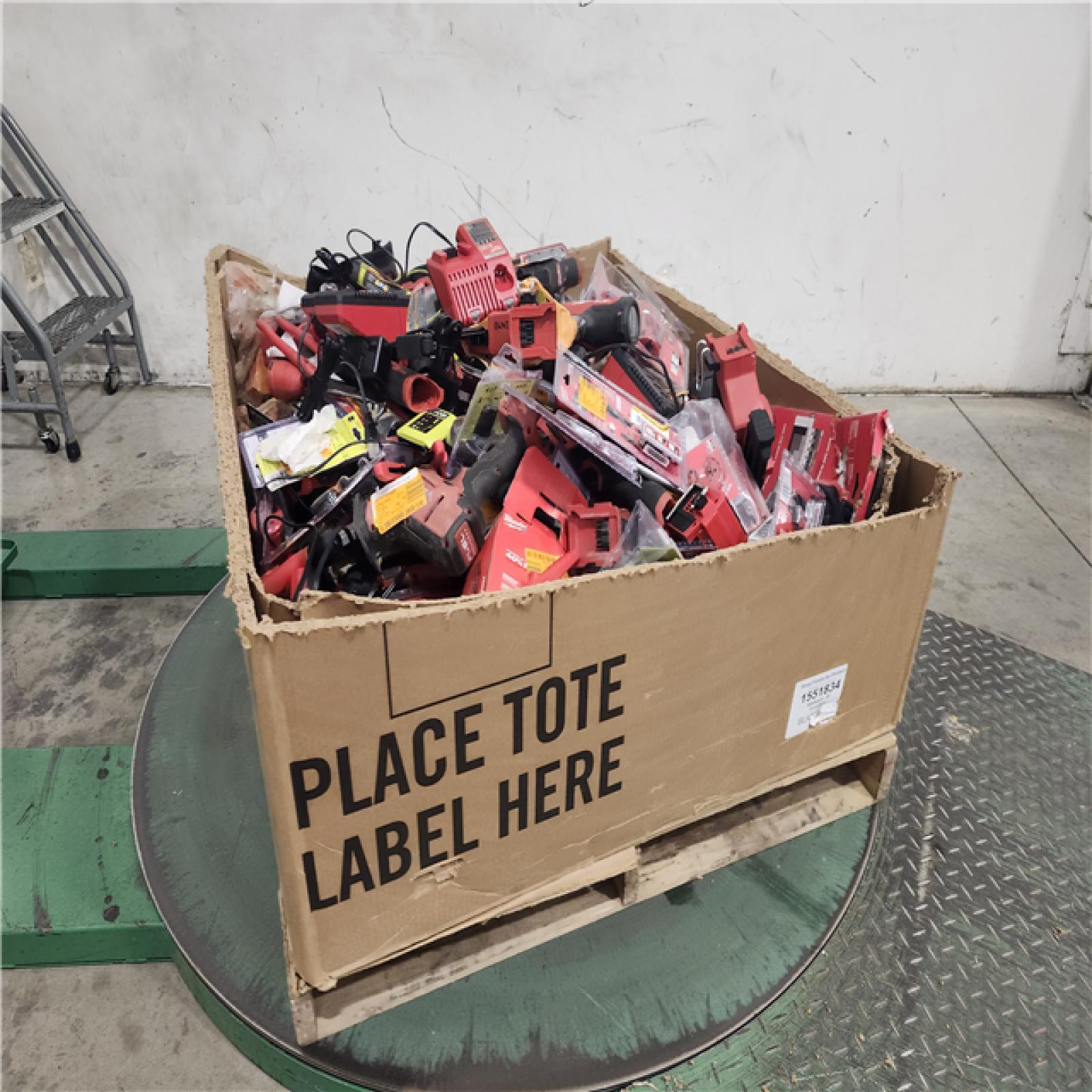 Dallas Location - As-Is Tool Pallet