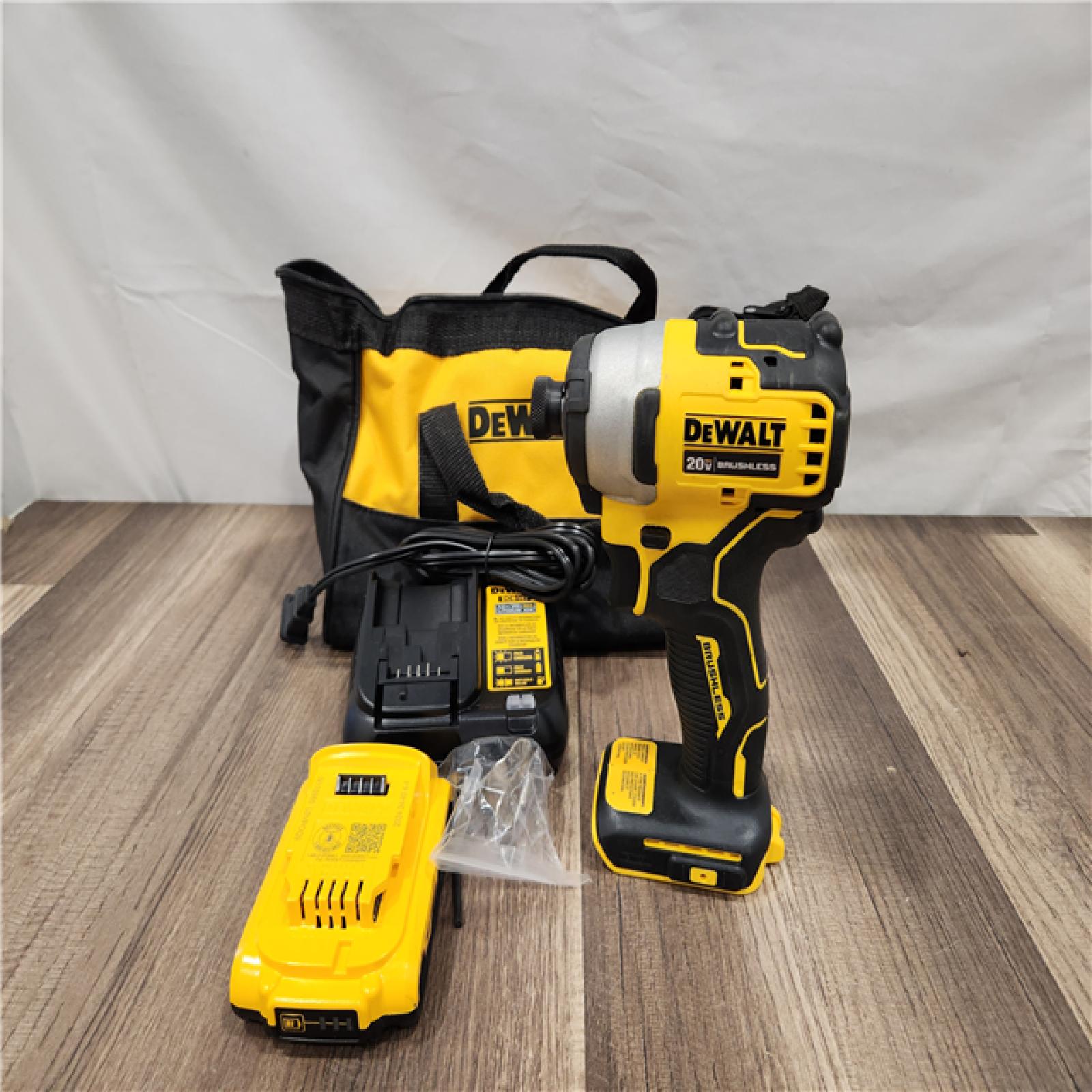 LIKE NEW! - DeWALT ATOMIC 20V MAX Cordless Compact Impact Driver Kit W/ Li-Ion Battery, 1/4, Brushless