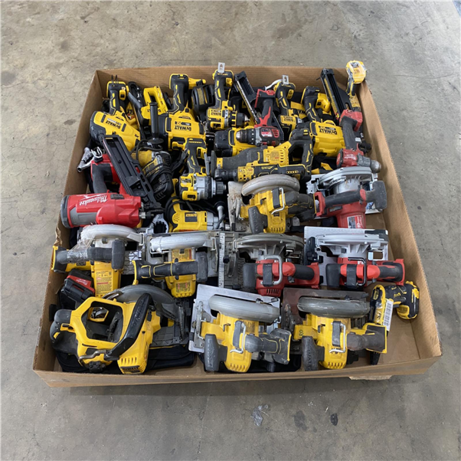 Houston Location AS IS - Tool Pallet