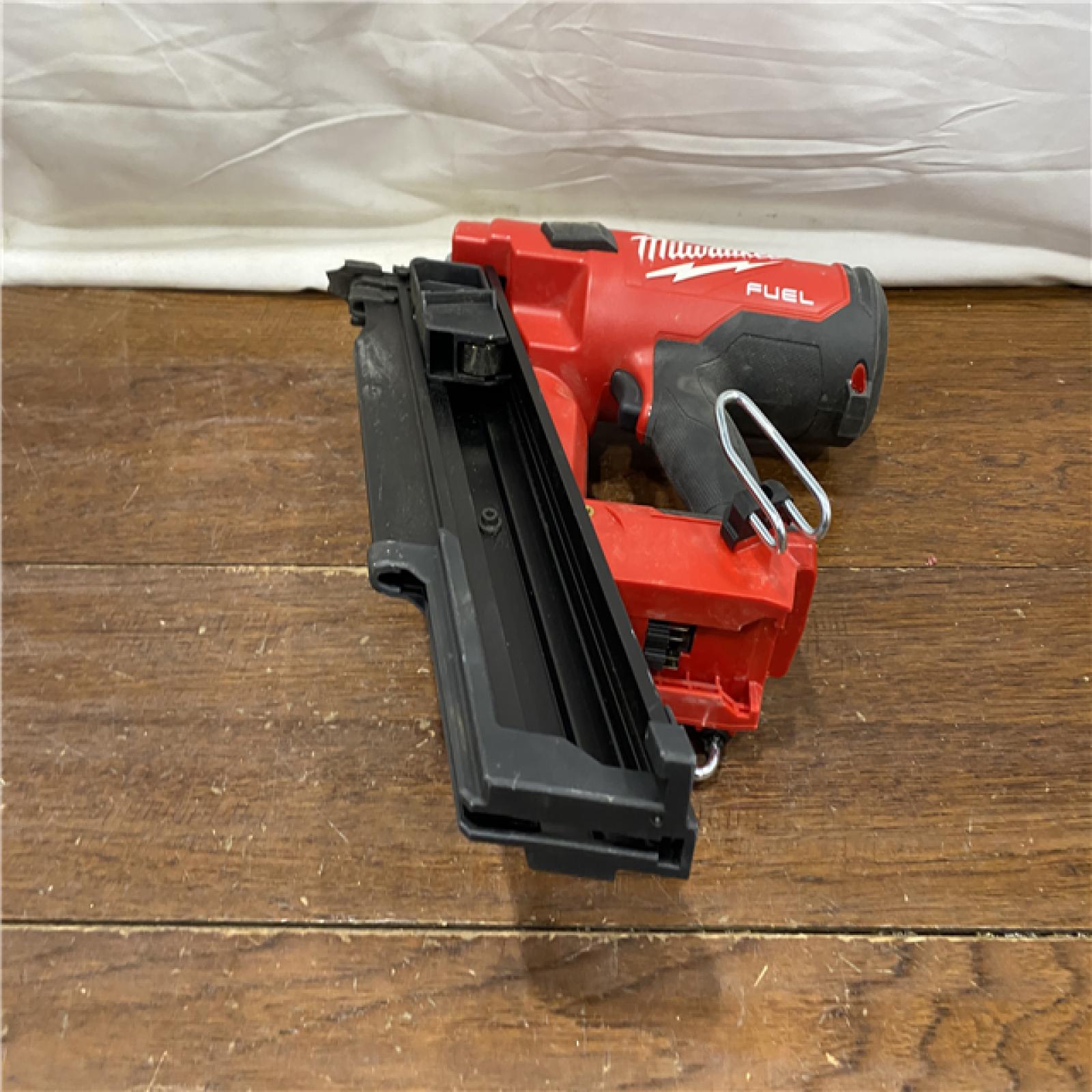 AS-IS Milwaukee 2744-20 M18 FUEL 21-Degree Cordless Framing Nailer (Tool Only)