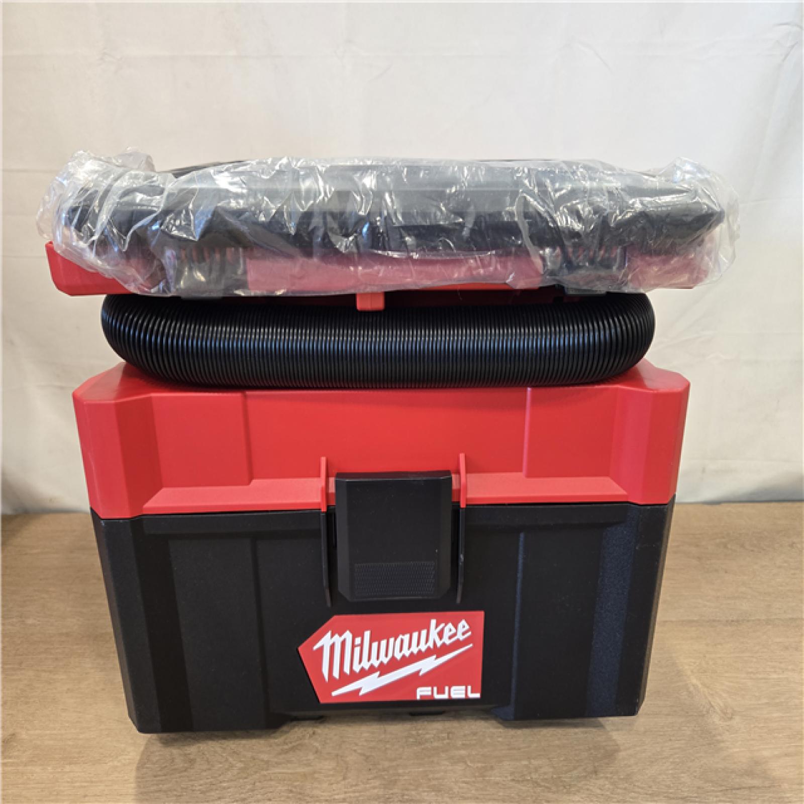 AS-IS Milwaukee FUEL PACKOUT 18V Cordless 2.5 Gal. Wet/Dry Vacuum (Vacuum-Only)