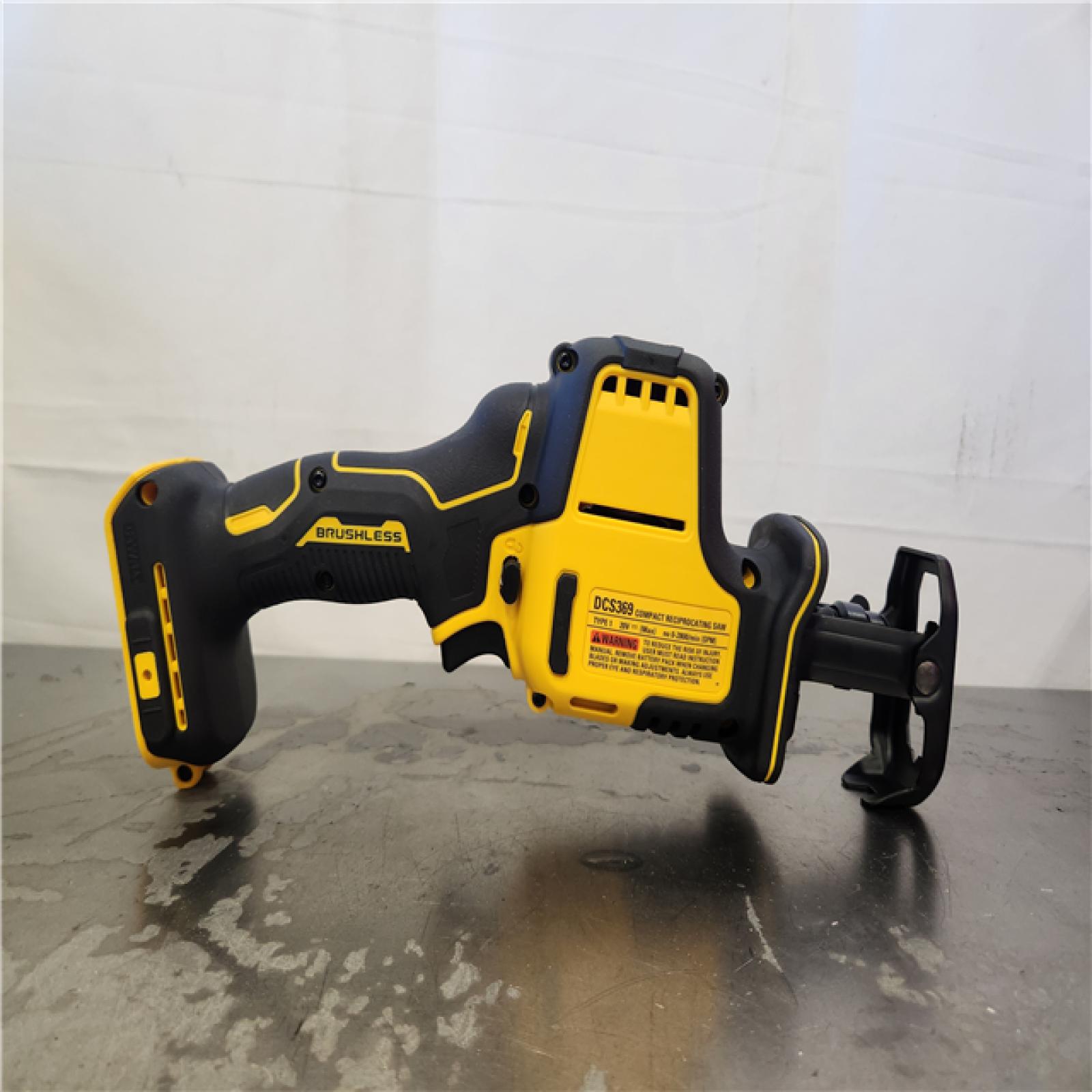 AS-IS- ATOMIC 20V MAX Cordless Brushless Compact Reciprocating Saw (Tool Only)