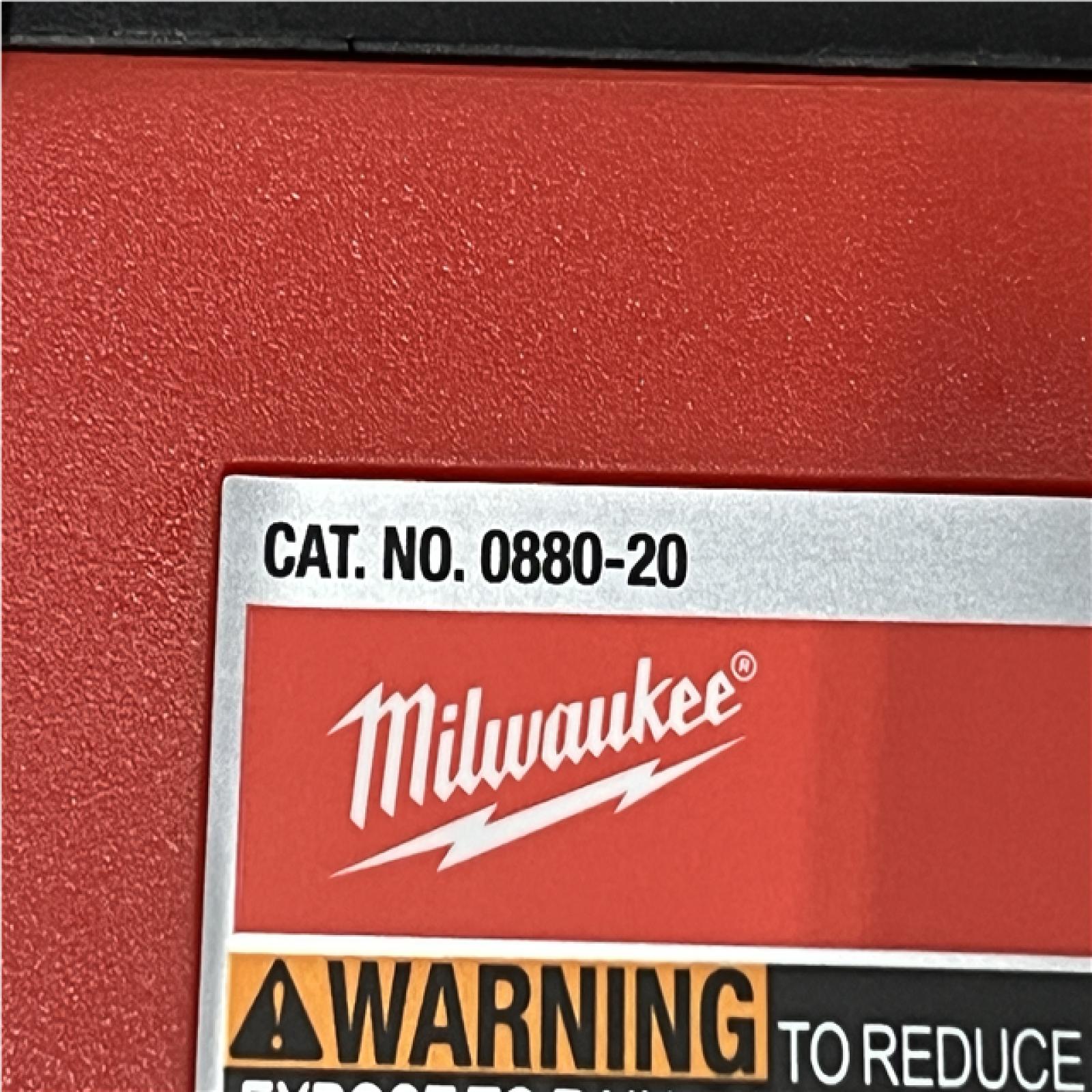 NEW - Milwaukee 18-Volt 2 Gal. Lithium-Ion Cordless Wet/Dry Vacuum (Vacuum-Only)