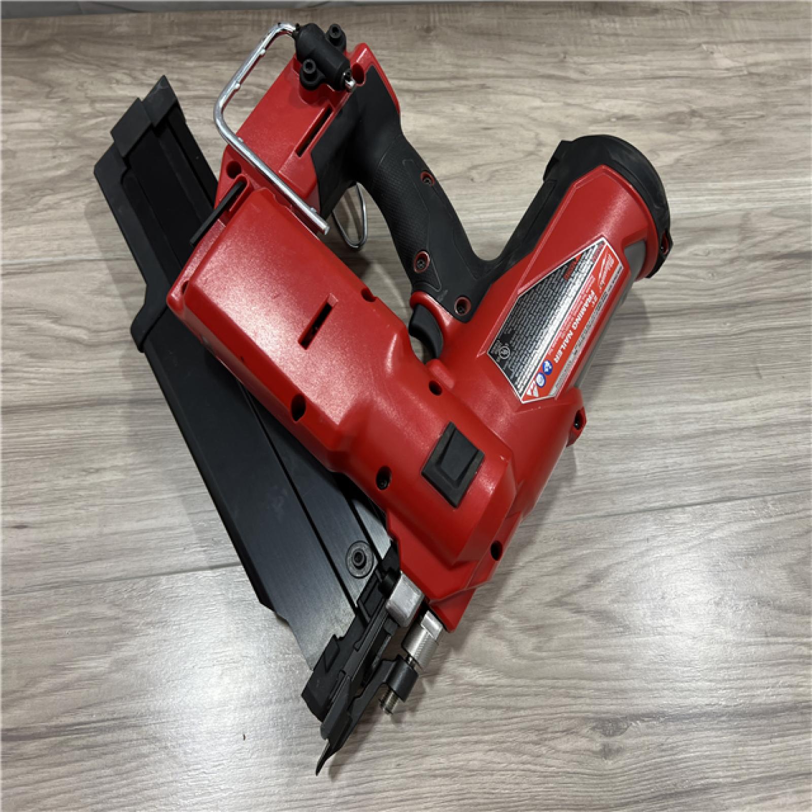 AS-IS Milwaukee 2744-20 M18 FUEL 3-1/2 in. 18V 21-Degree Lithium-Ion Brushless Cordless Framing Nailer (Tool-Only)