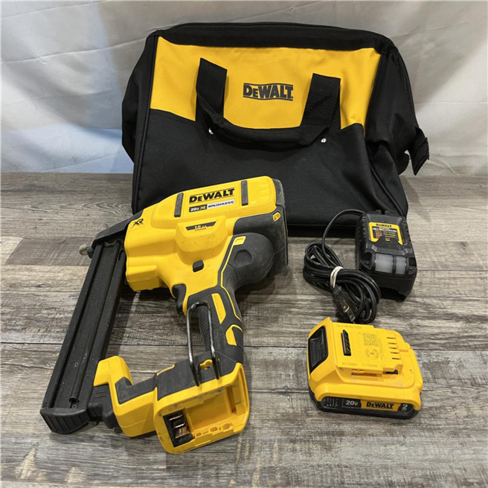 AS-IS DEWALT 20V MAX XR Lithium-Ion Cordless 18-Gauge Narrow Crown Stapler Kit