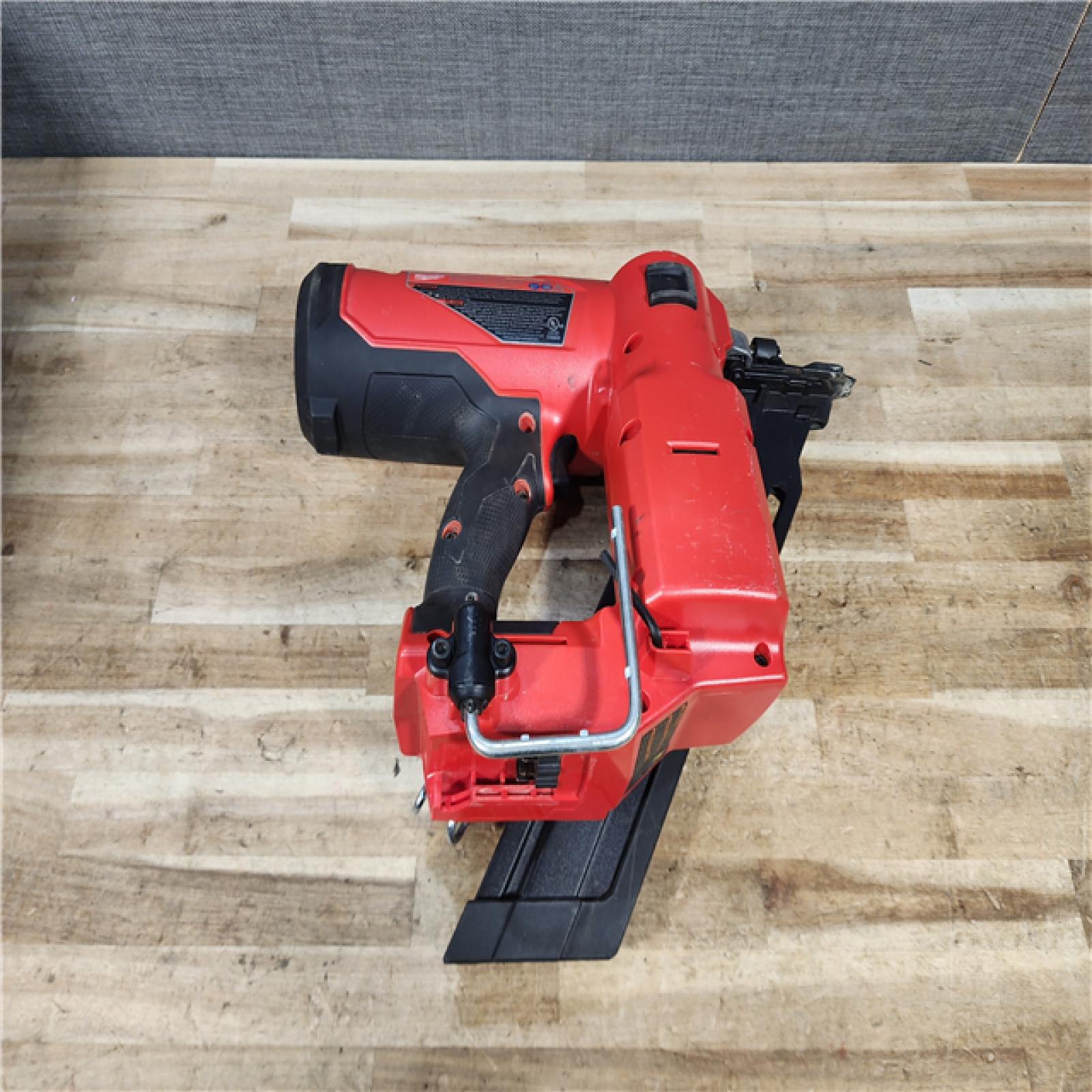 HOUSTON LOCATION - AS - IS Milwaukee FUEL 3-1/2 in. 18-Volt 30-Degree Lithium-Ion Brushless Cordless Framing Nailer (Tool-Only)