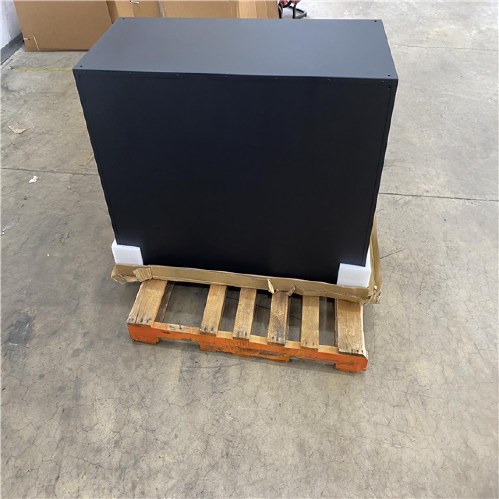 Houston Location AS IS - Husky 9 Drawer Tool Bench