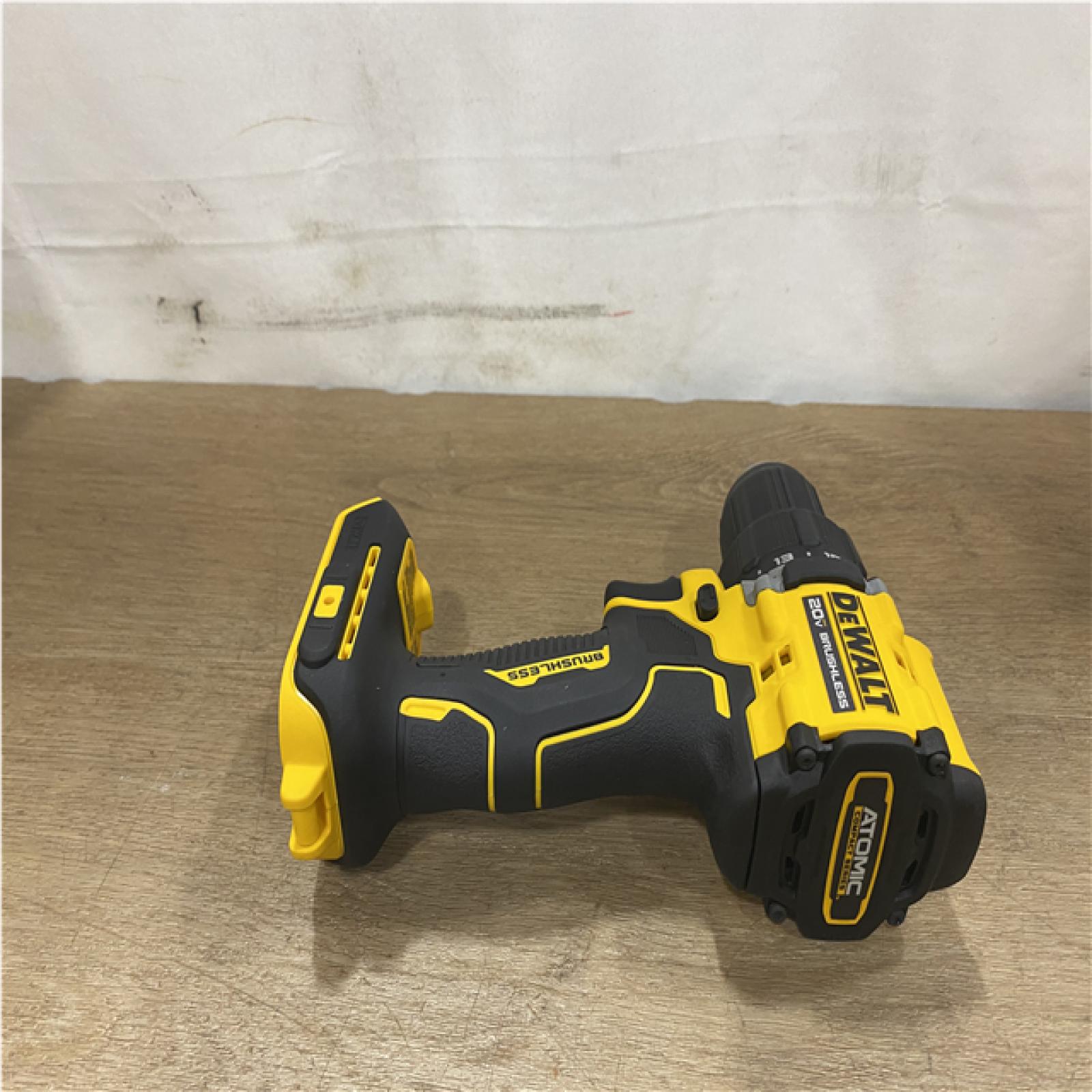 AS-IS DEWALT Atomic 20V Lithium-Ion Cordless Compact 1/2 in. Drill/Driver Kit
