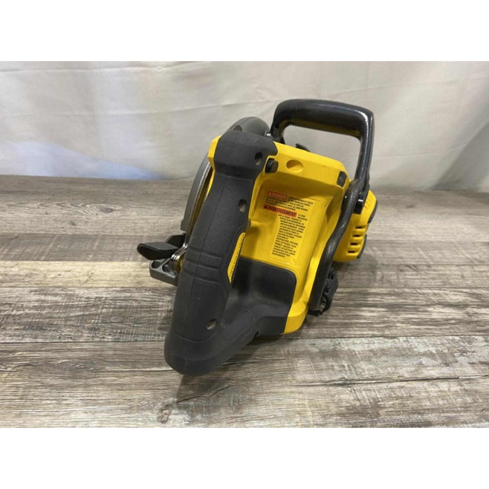 AS-IS DEWALT FLEXVOLT 60V MAX Cordless Brushless 7-1/4 in. Wormdrive Style Circular Saw (Tool Only)