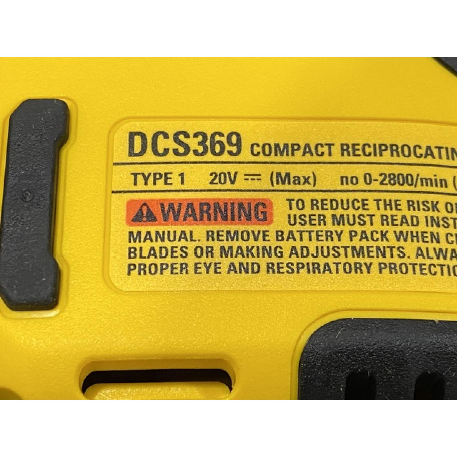 AS-IS DEWALT Atomic 20-Volt Maximum Cordless Brushless Compact Reciprocating Saw Kit