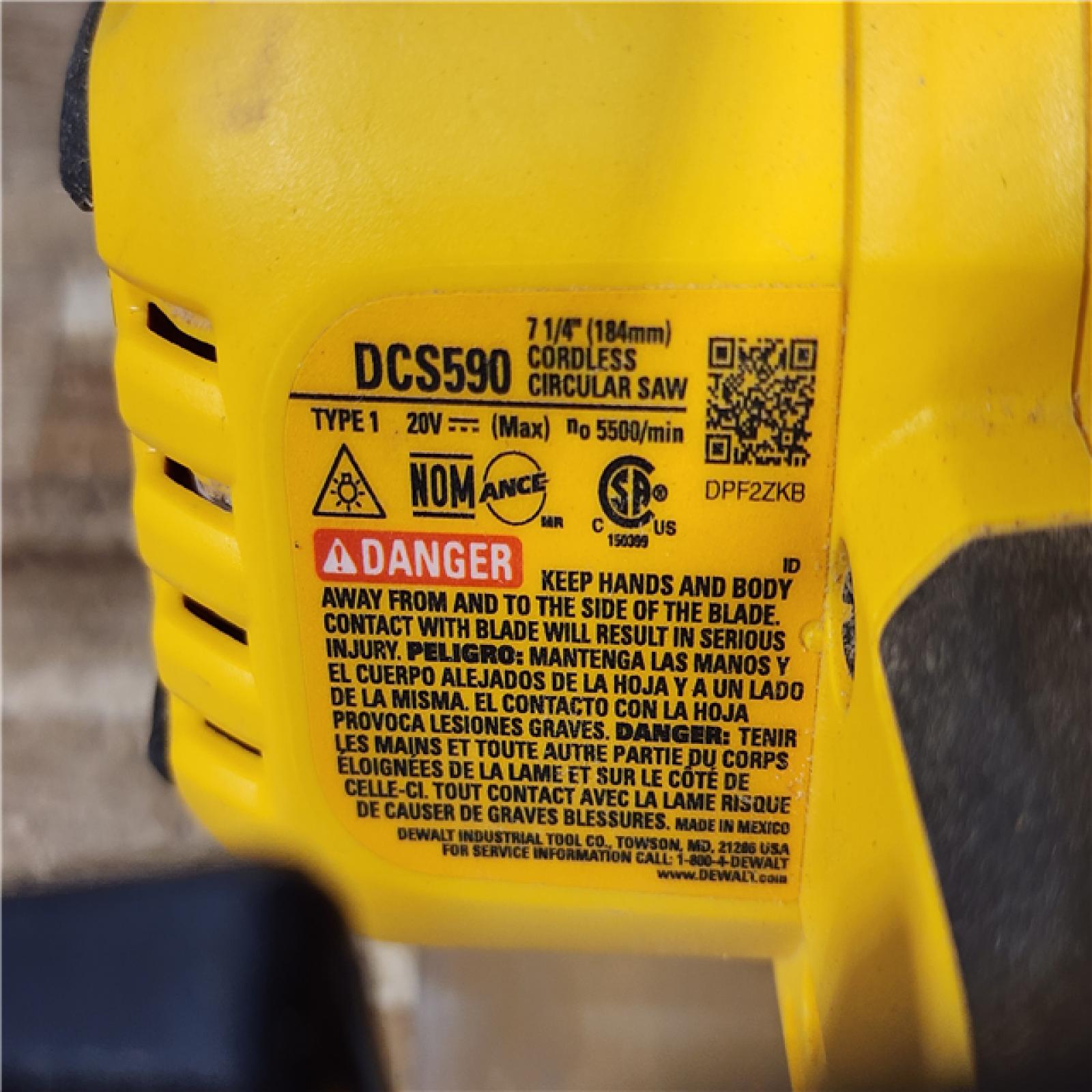 HOUSTON LOCATION - AS - IS DEWALT 20-Volt MAX 7-1/4 in. Cordless Circular Saw (Tool Only)