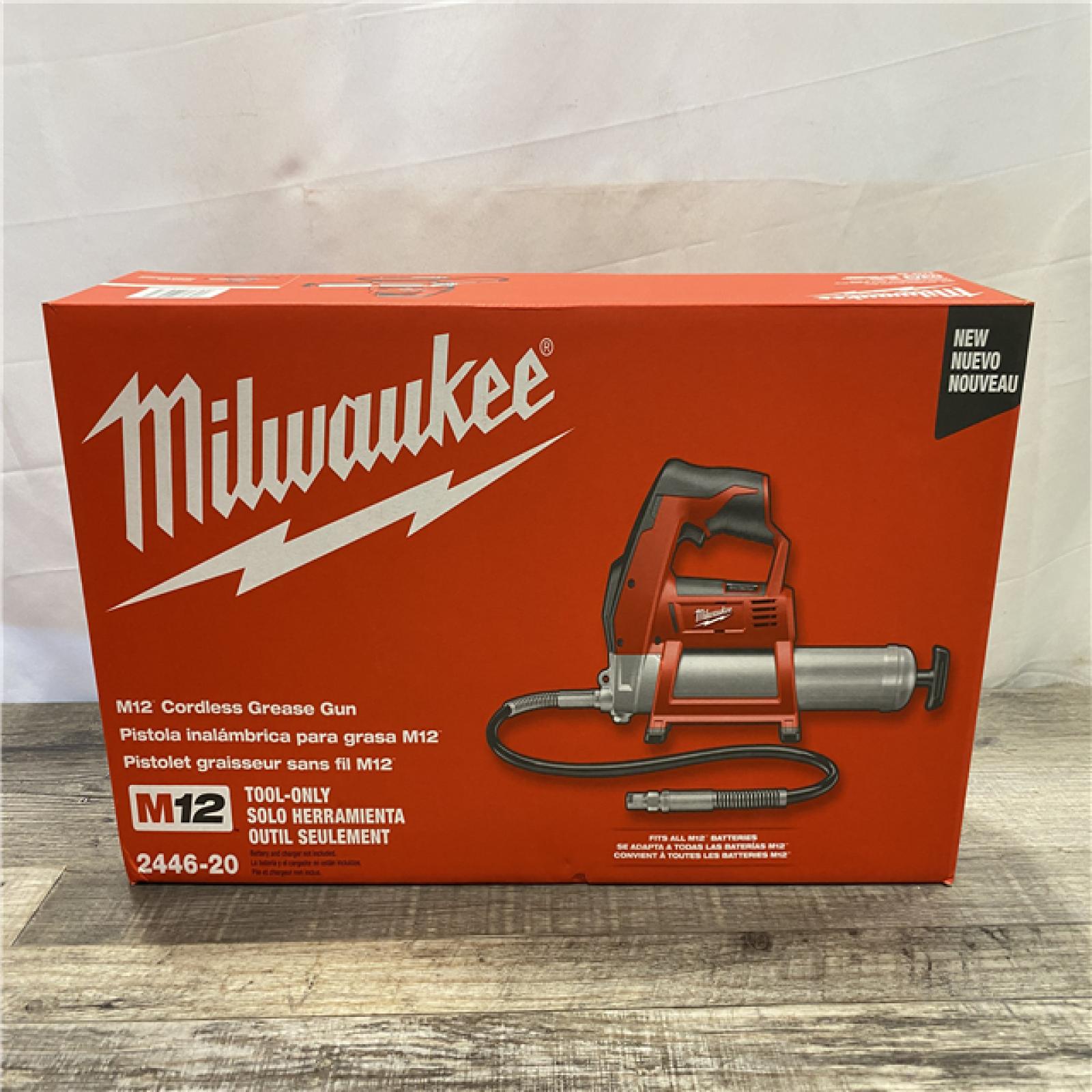 NEW - Milwaukee 12V Lithium-Ion Cordless Grease Gun (Tool-Only)