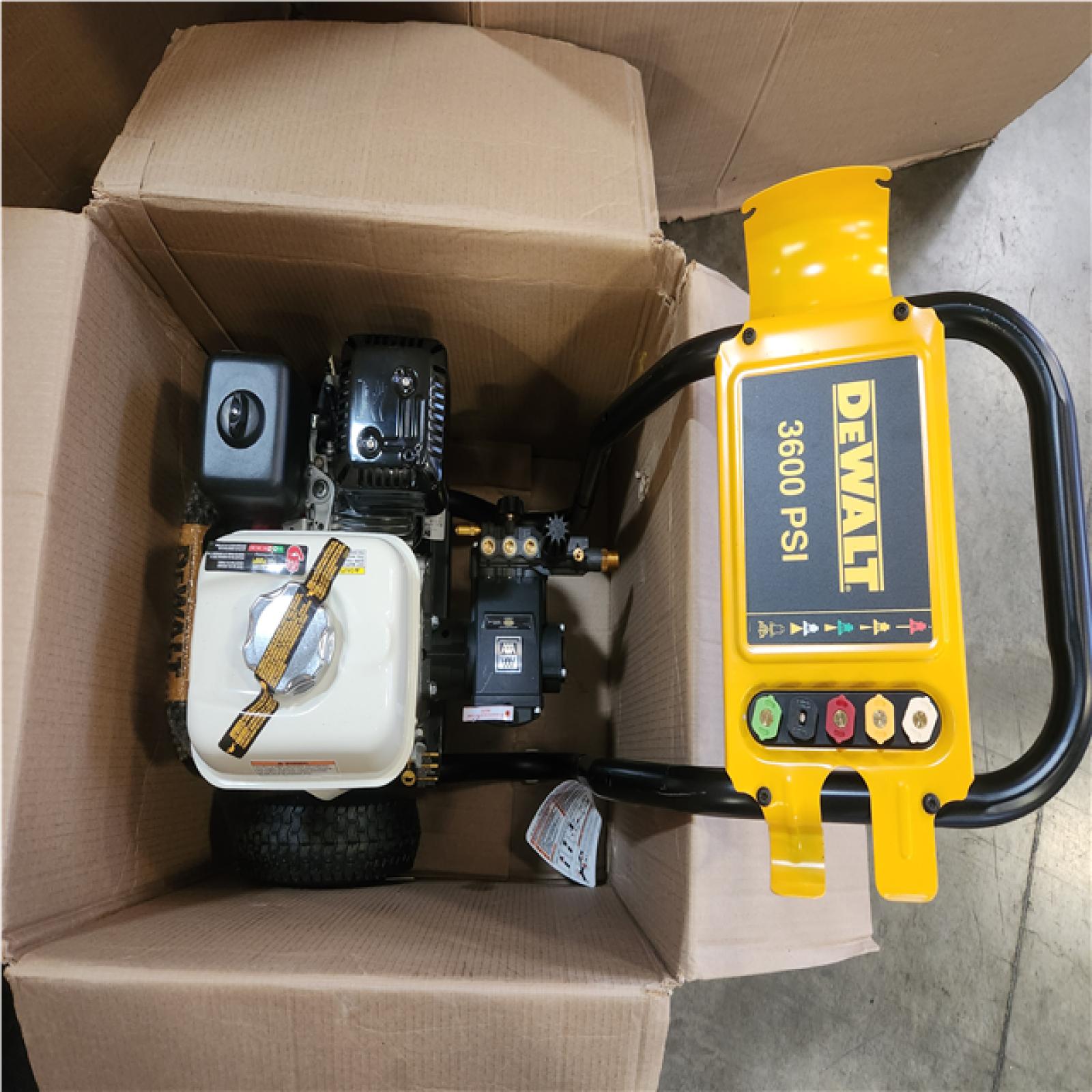 Phoenix NEW DEWALT 3600 PSI 2.5 GPM Gas Pressure Washer with Honda GX200 Engine  Heavy-Duty Commercial Cold Water Power Cleaner
