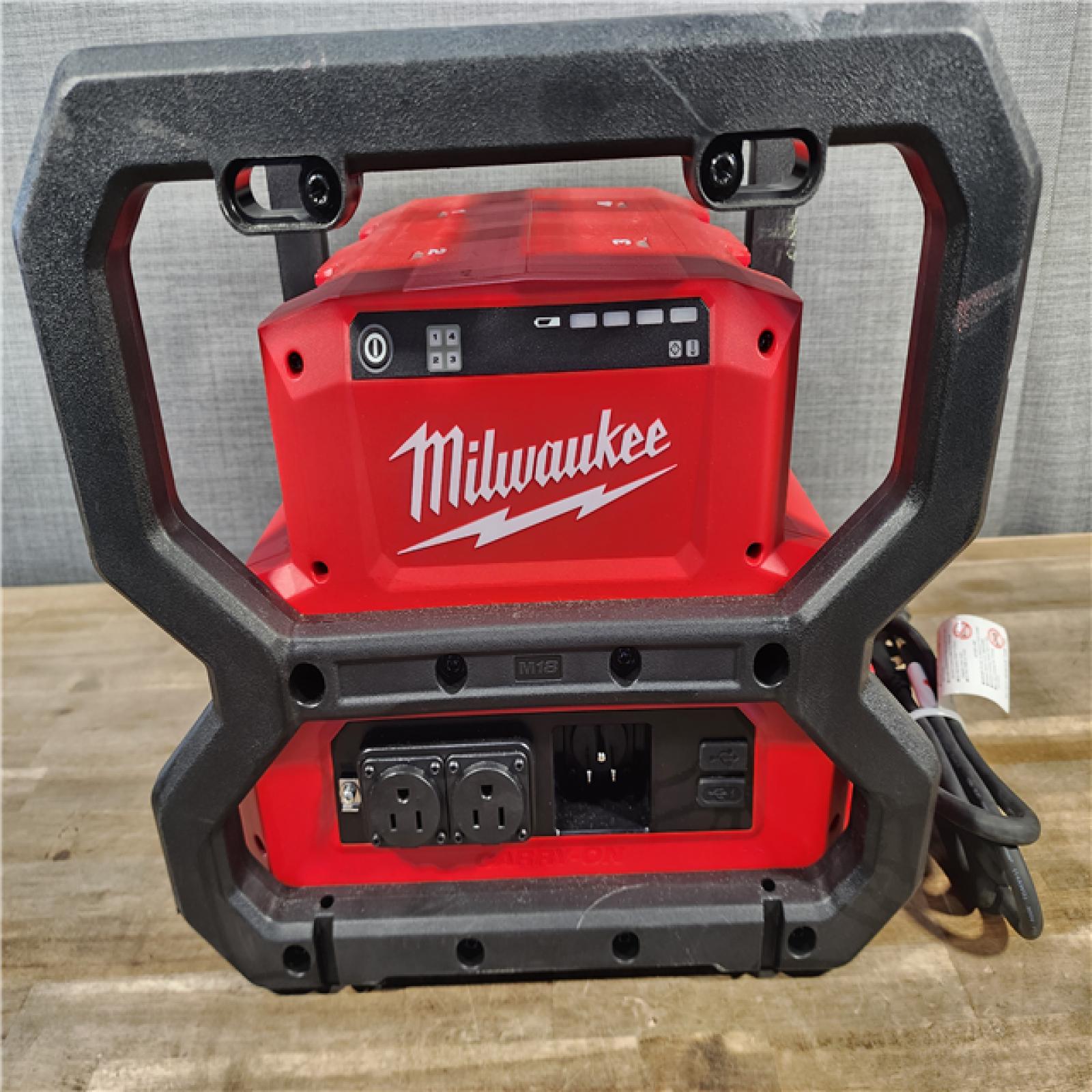 HOUSTON LOCATION - AS-IS Milwaukee M18 Cordless 3600-Watt/1800-Watt Battery Powered Power Supply (Tool Only)