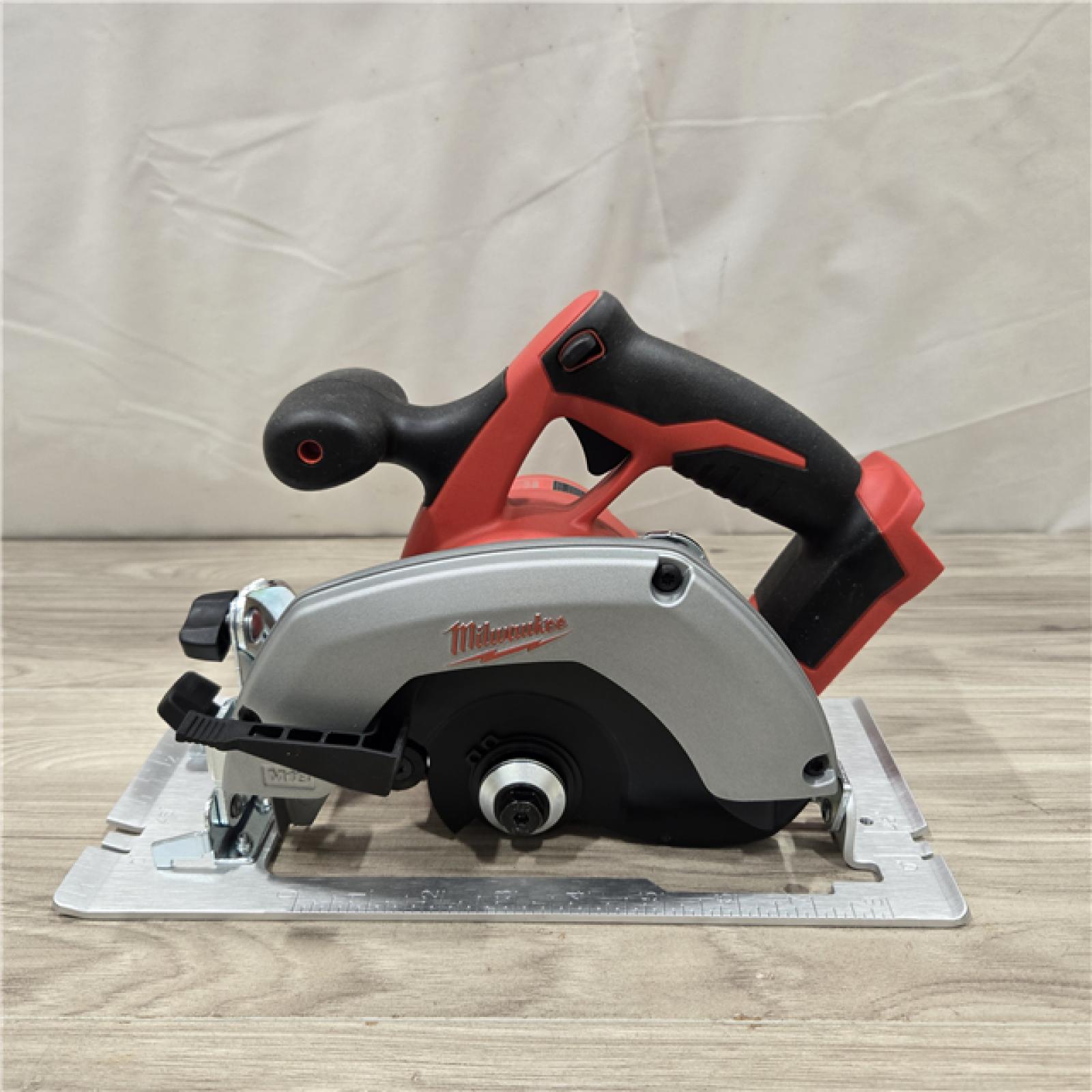 AS-IS Milwaukee 2630-20 M18 Cordless 6-1/2 Circular Saw (Bare Tool Only)