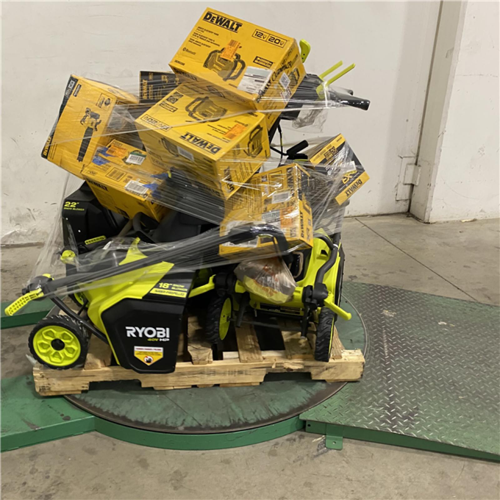 Dallas Location - As-Is Tool Pallet