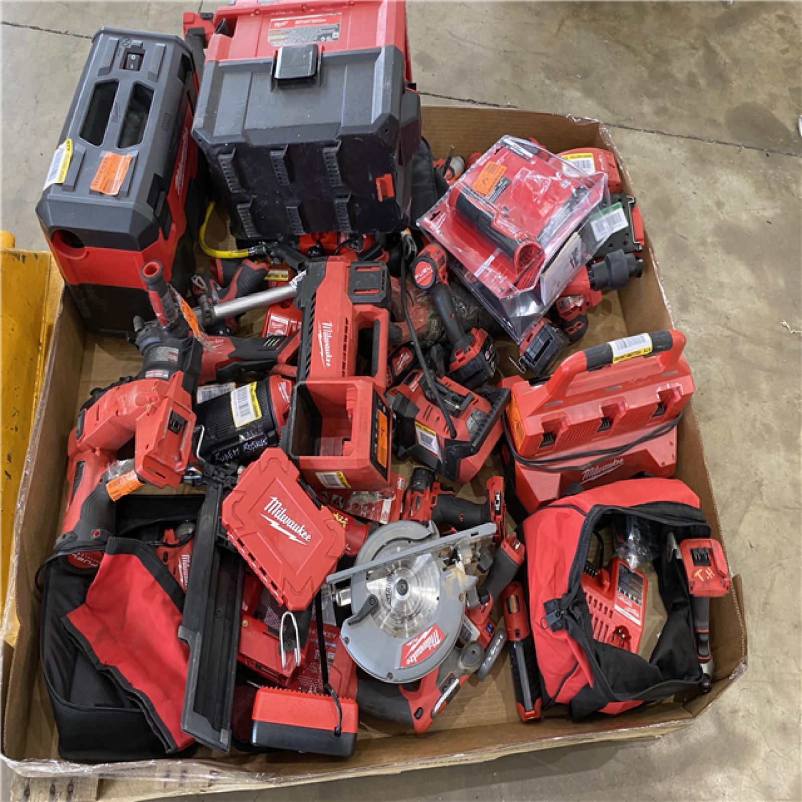 Houston Location AS IS - Tool Pallet
