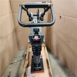 Phoenix Location Milwaukee MX FUEL 70 KG hammer Kit with (2) MX FUEL FORGE HD12.0 Batteries and (1) MX FUEL Super Charger