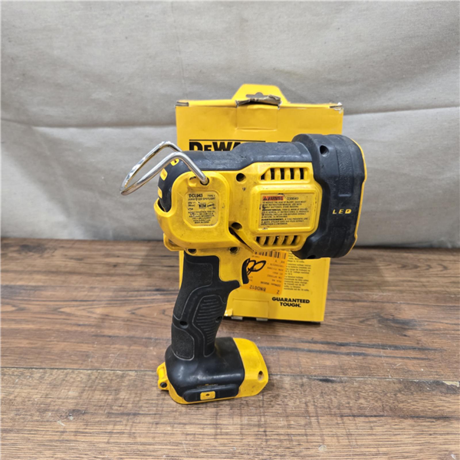 AS-IS DEWALT 20-Volt MAX Lithium-Ion Cordless Jobsite Spotlight
