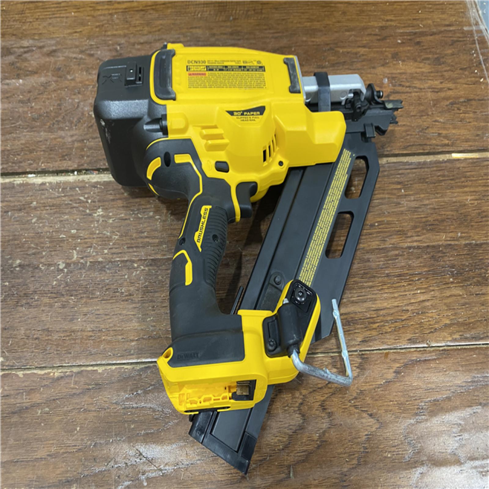 AS-IS DEWALT 20-Volt 30° Cordless Framing Nailer (Tool-Only)