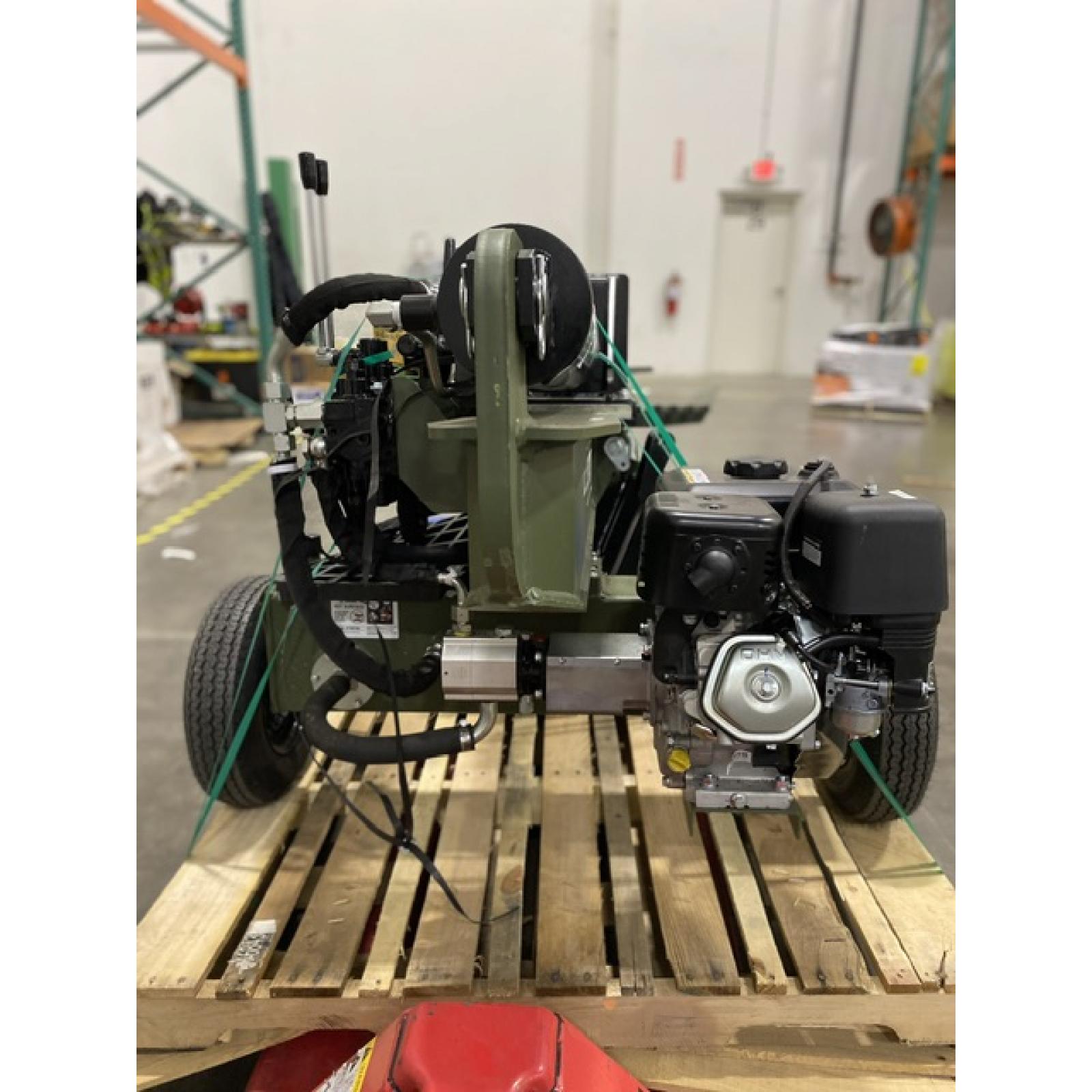 Dallas Location - As-Is H6135FB 35-Ton 306cc Gas Log Splitter