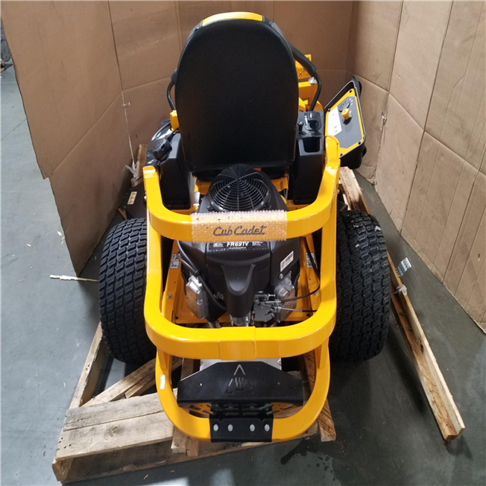 CALIFORNIA AS-IS ULTIMA ZT1 RIDING MOWER