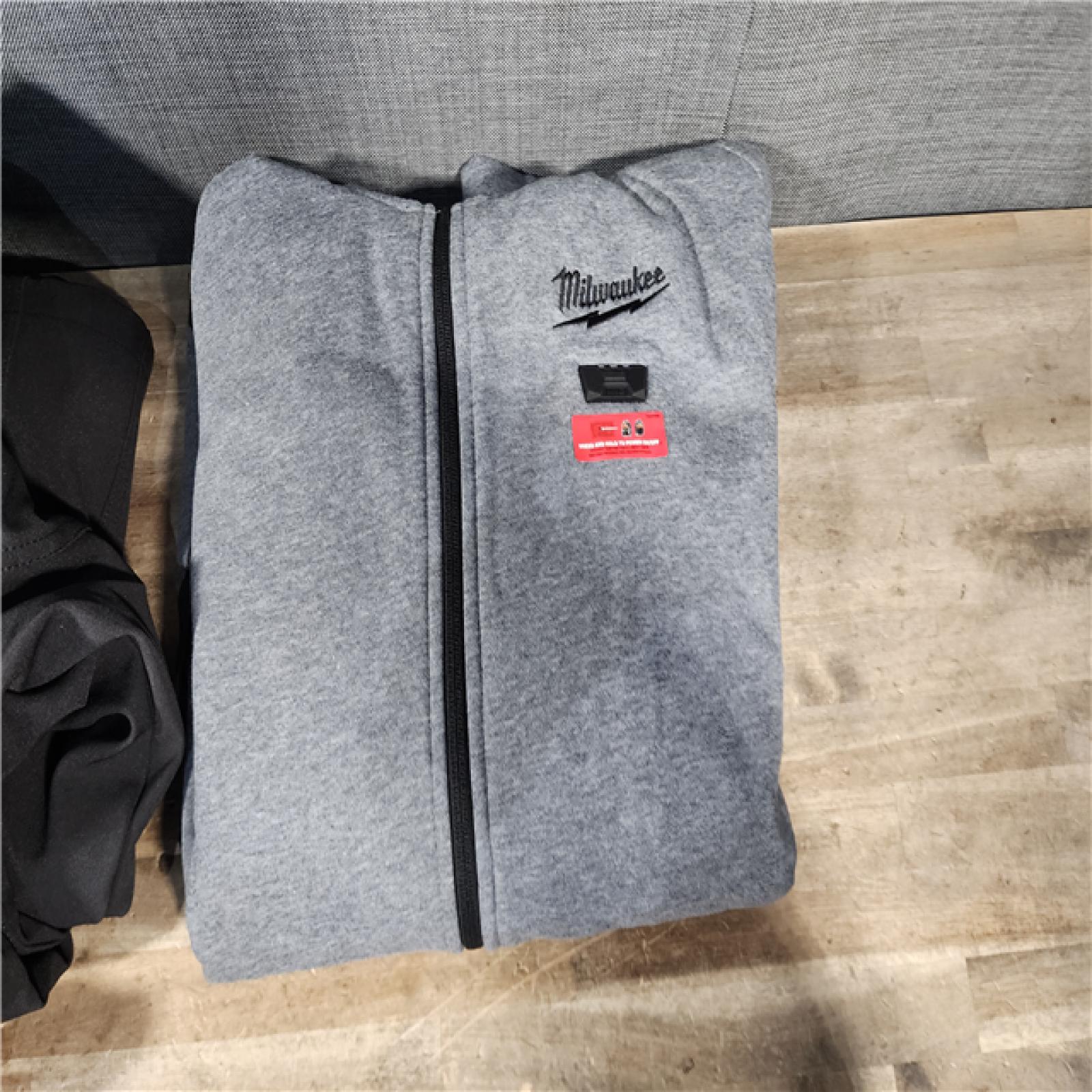 HOUSTON LOCATION - AS-IS MILWAUKEE 2 HEATED CLOTHING COMBO KIT