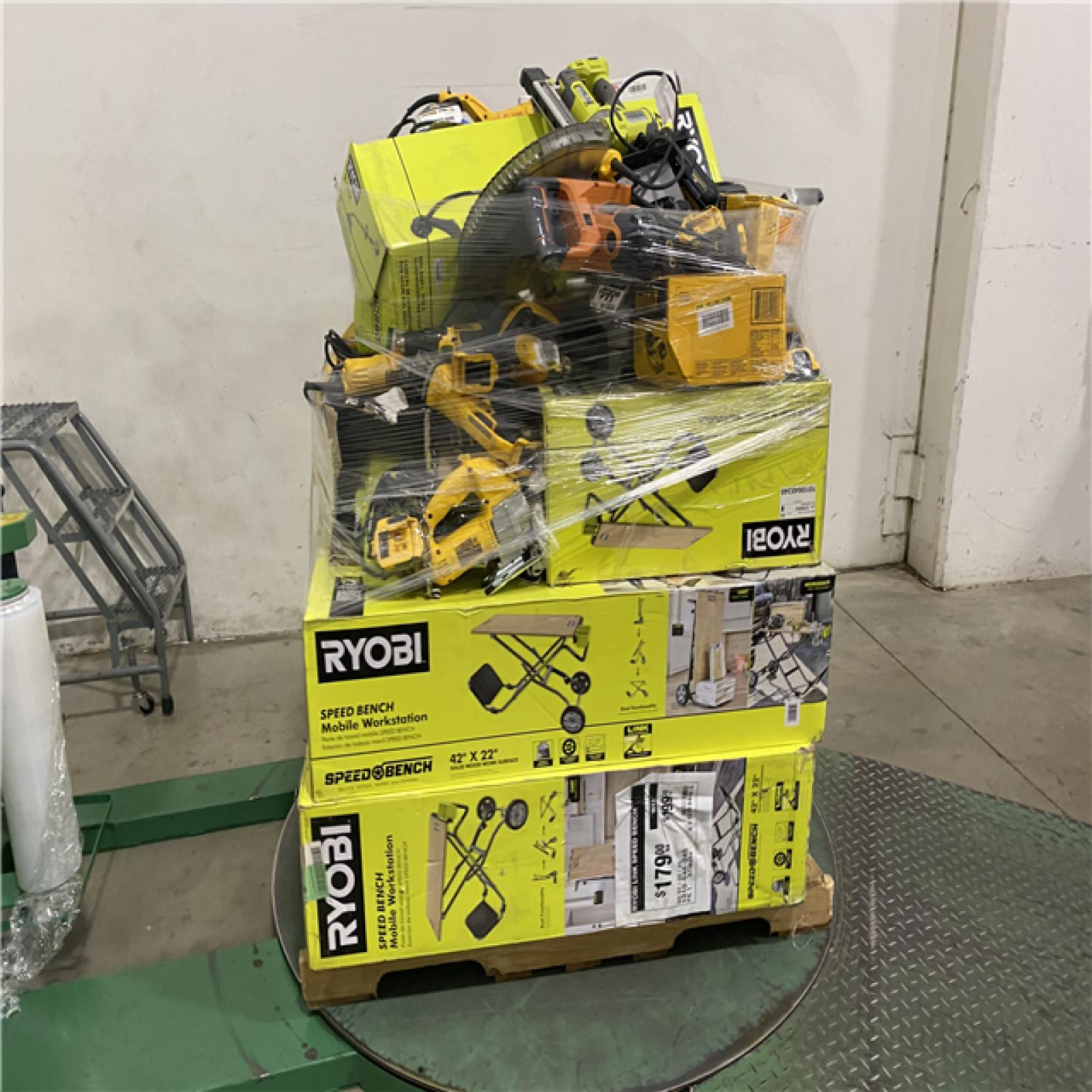 Dallas Location - As-Is Tool Pallet