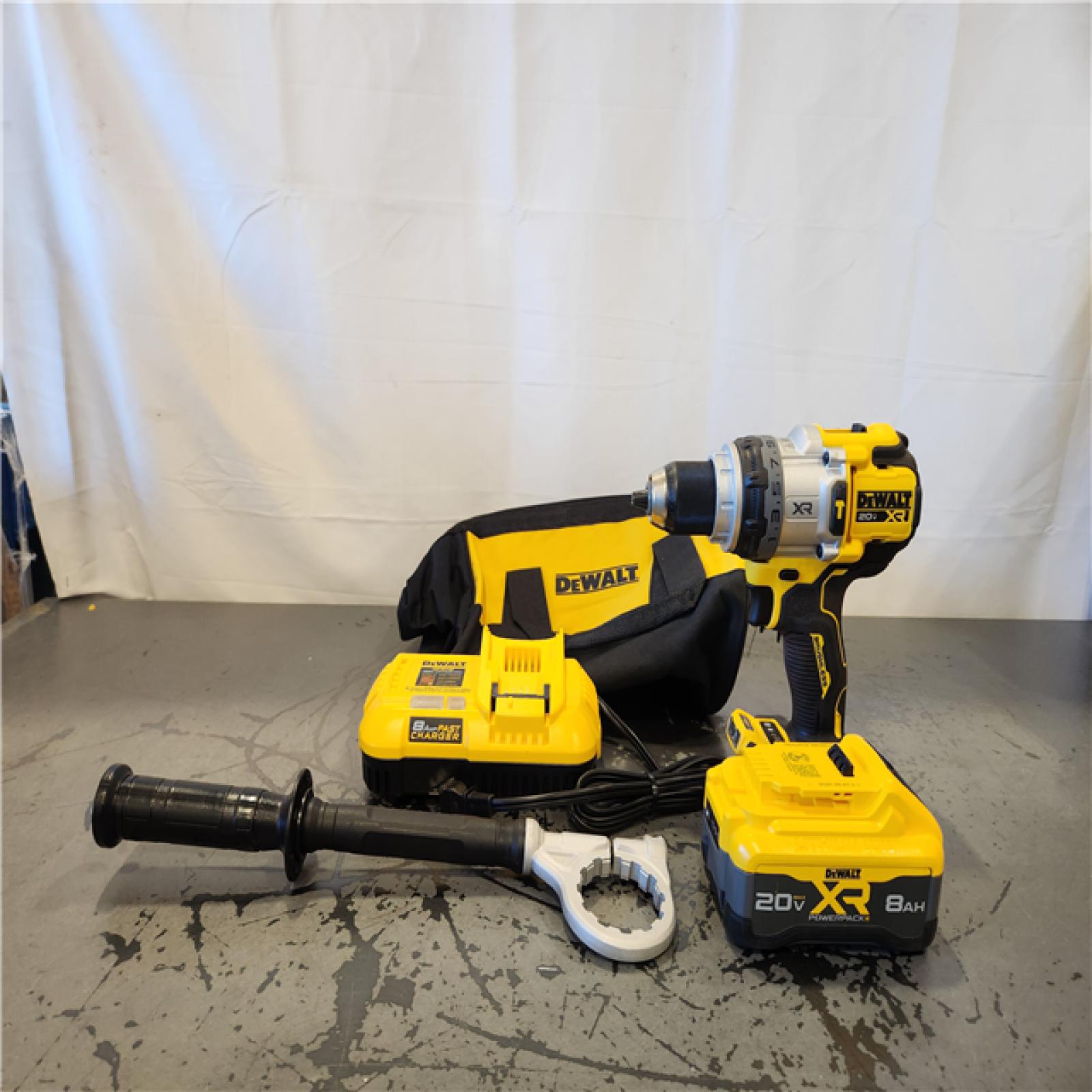 AS-IS- DEWALT 20V XR Lithium-Ion Cordless Hammer Drill Kit
